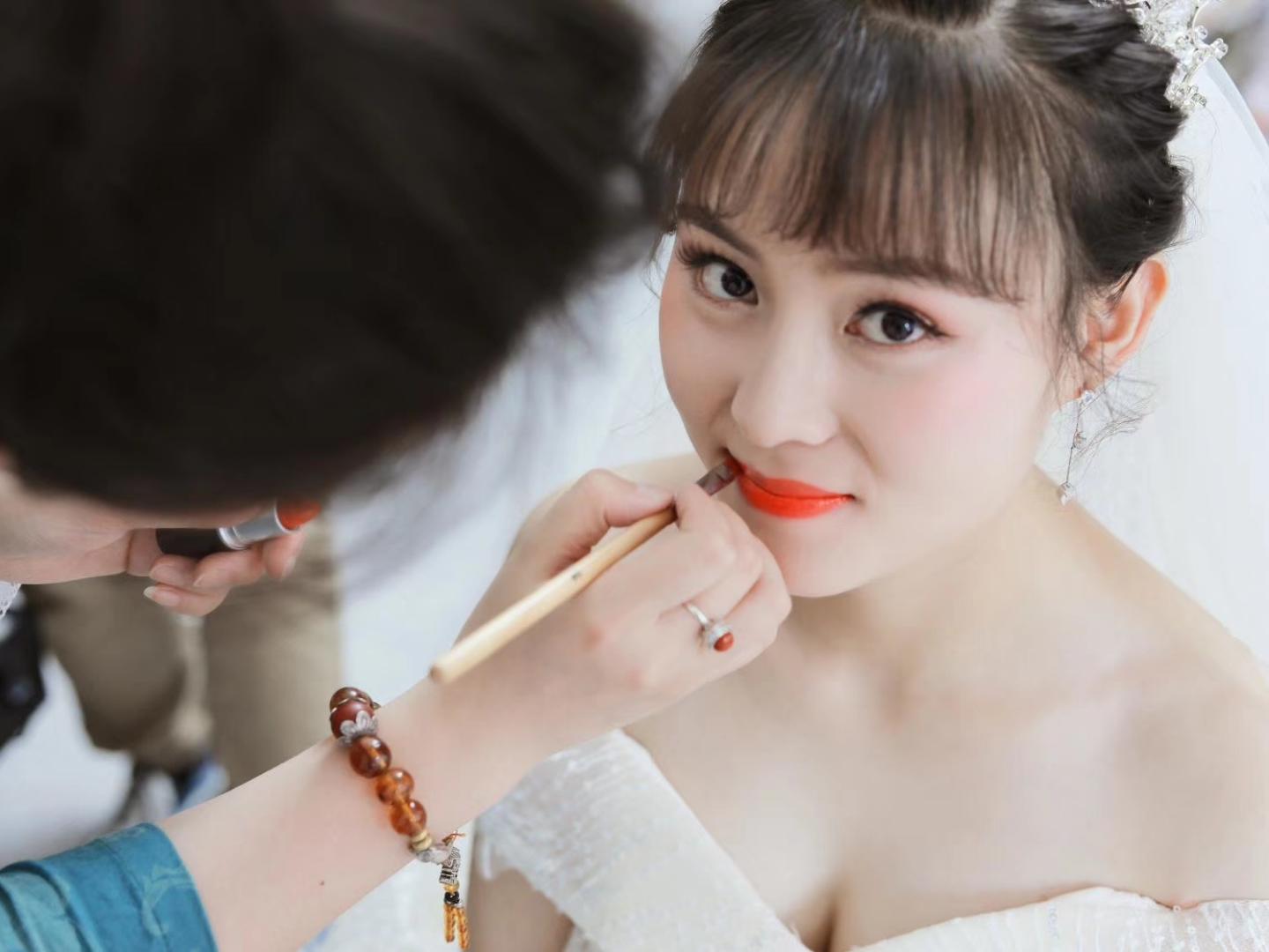 【高性价比】高级婚礼化妆师全天跟妆+婚礼管家