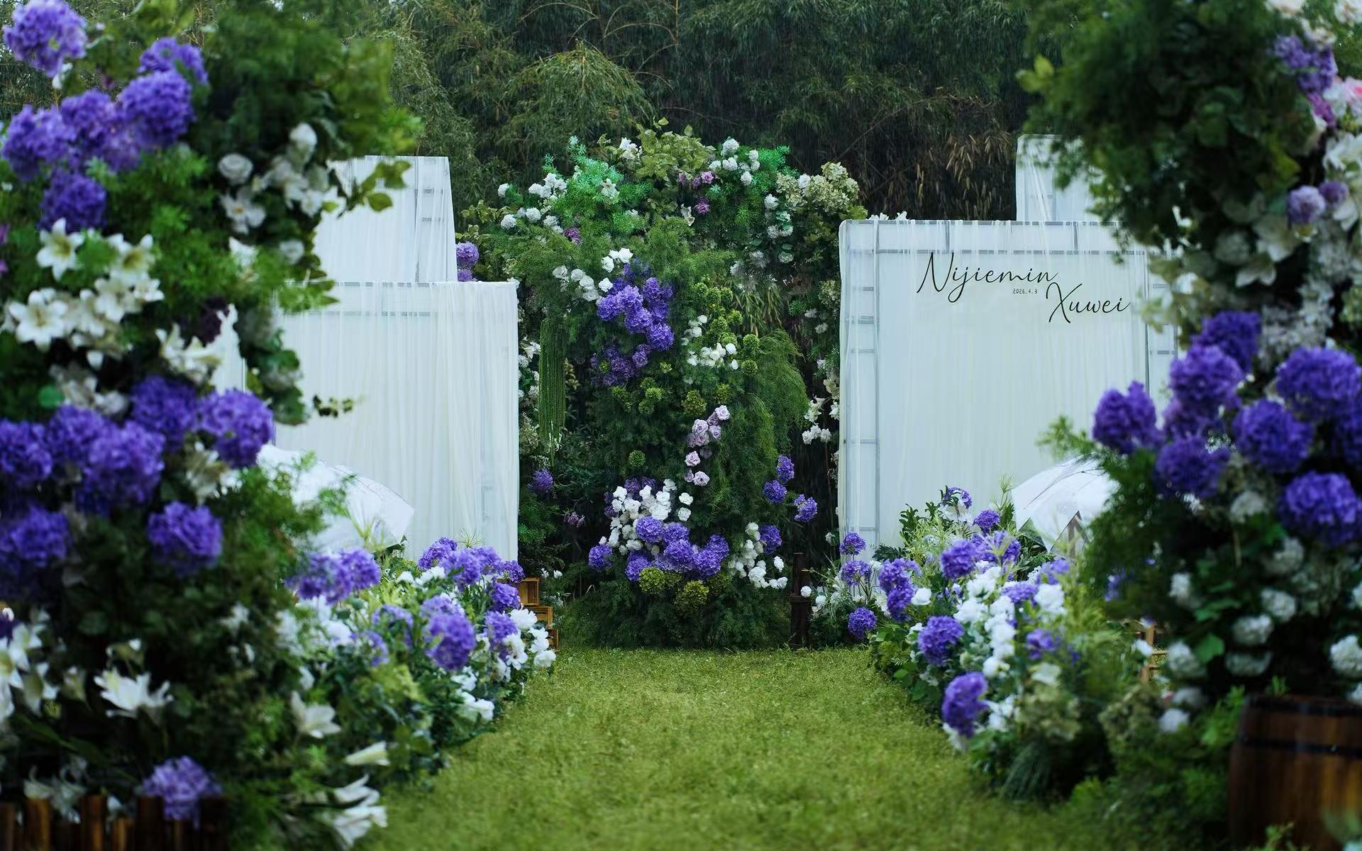 白绿紫色户外草坪婚礼