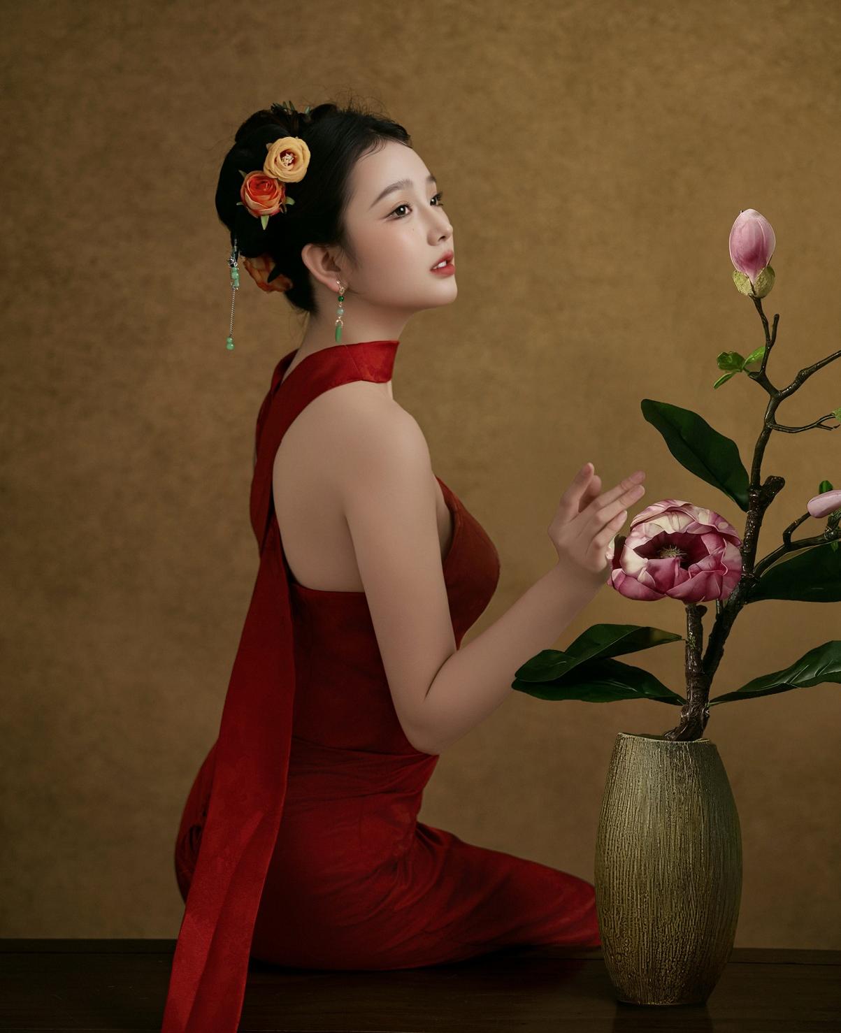 新中式工笔画婚纱照封神！朋友圈被赞爆 999+
