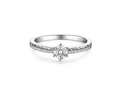六福珠宝婚嫁系列「幸福流转」18K钻石对戒女款
