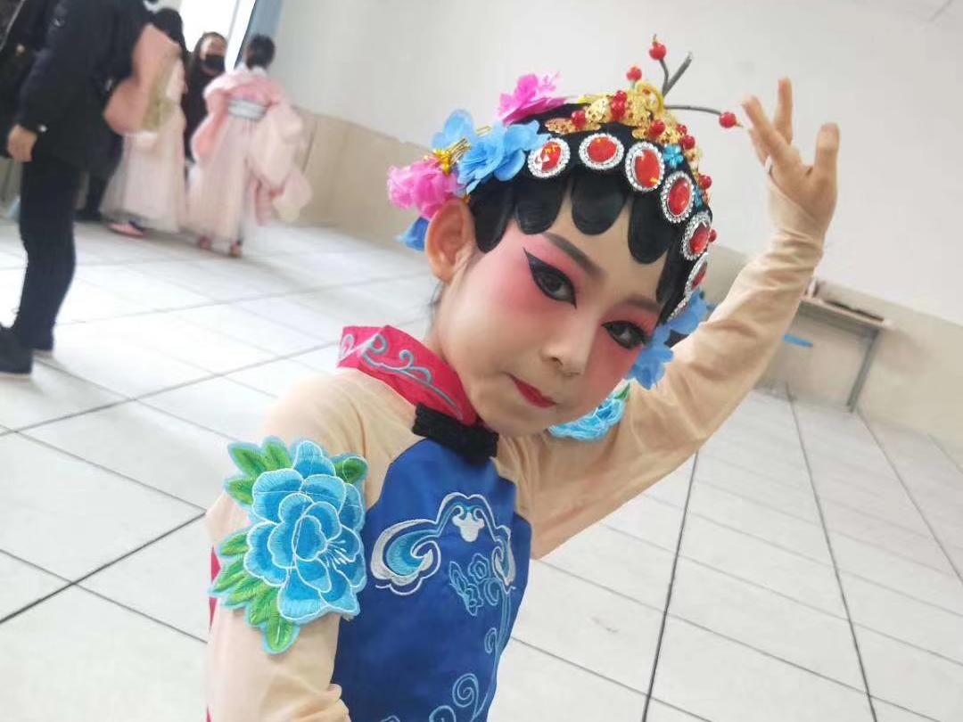 限10名（团购体验价）舞台妆