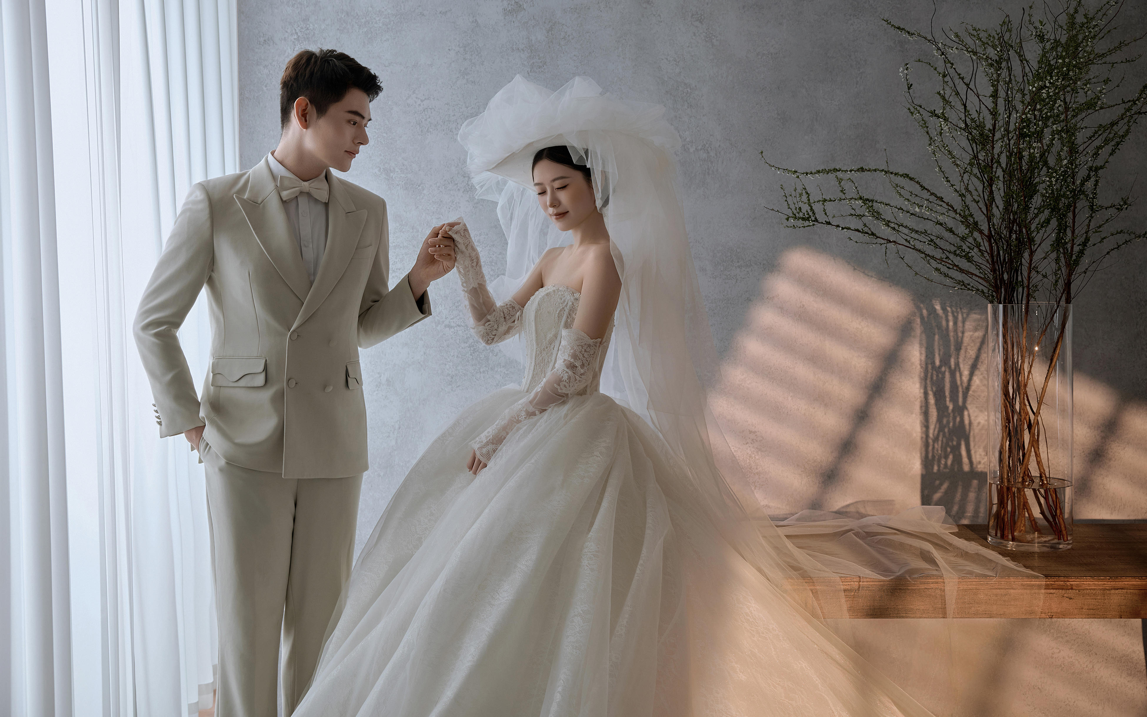 誰拍誰好看的浪漫光影法式婚紗照，妥妥的奢華質(zhì)感