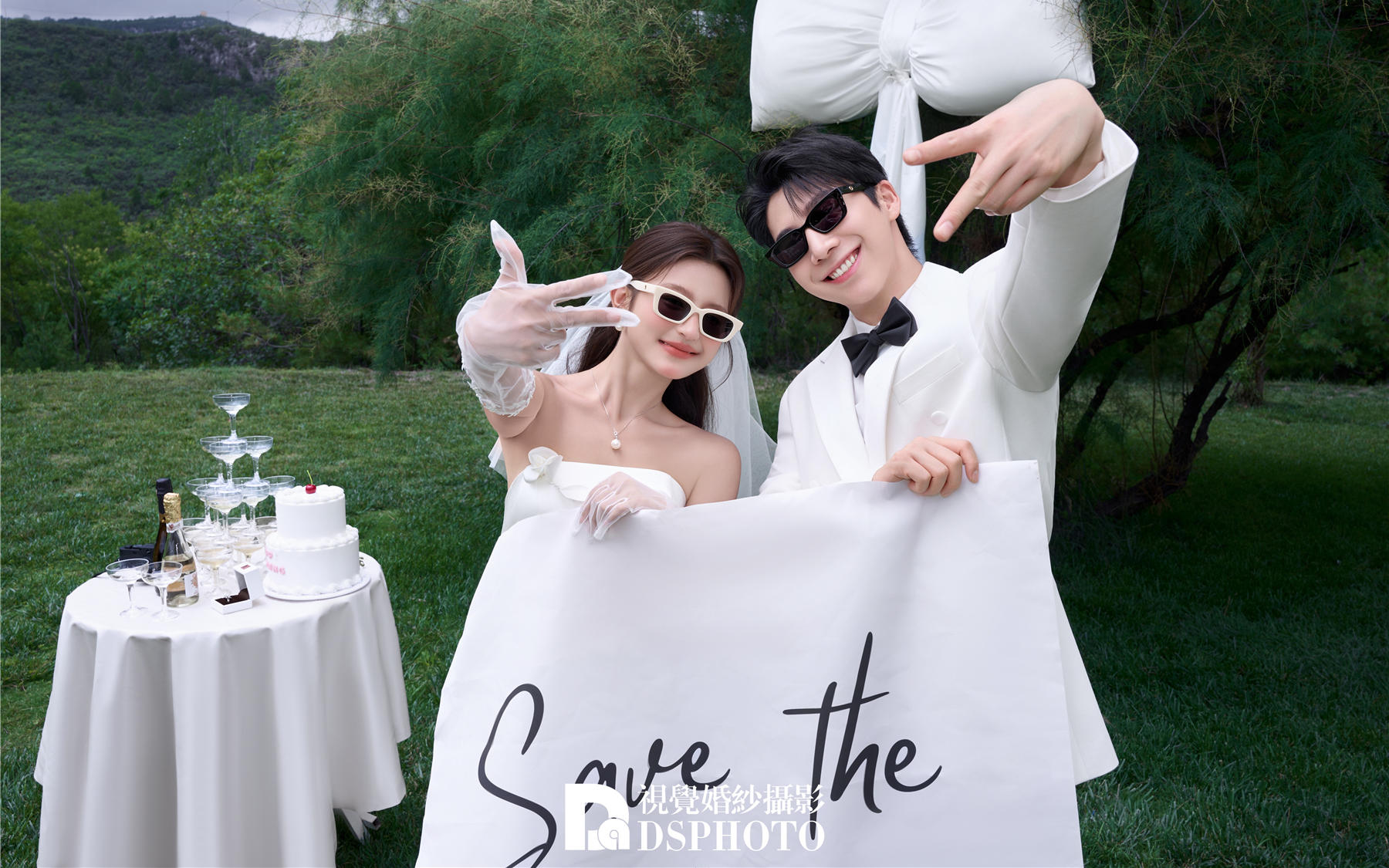 按头安利！这种生命力爆棚的草坪婚纱照也太绝了吧！