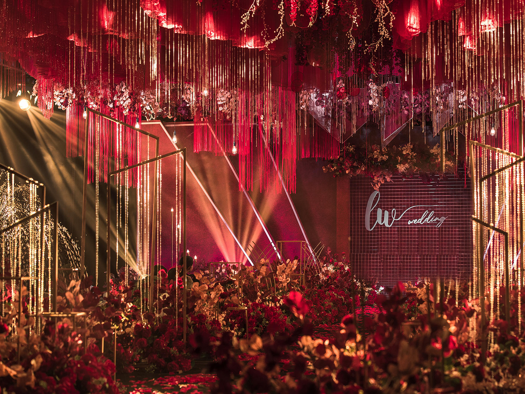 皇城铂嘉婚礼--时尚红色系