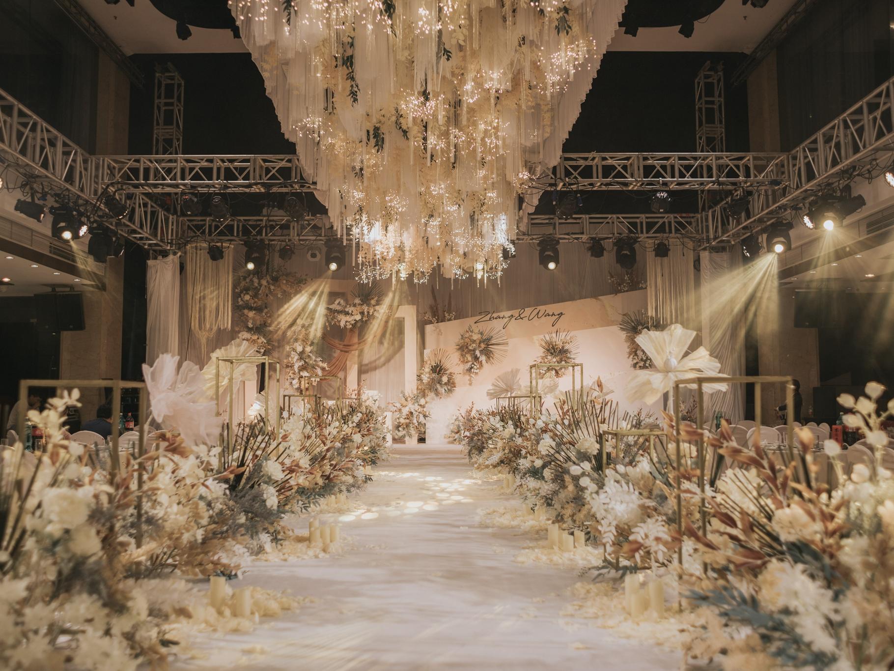 【洛阳孔雀婚礼}】正升金熙.香槟色花艺满分作品