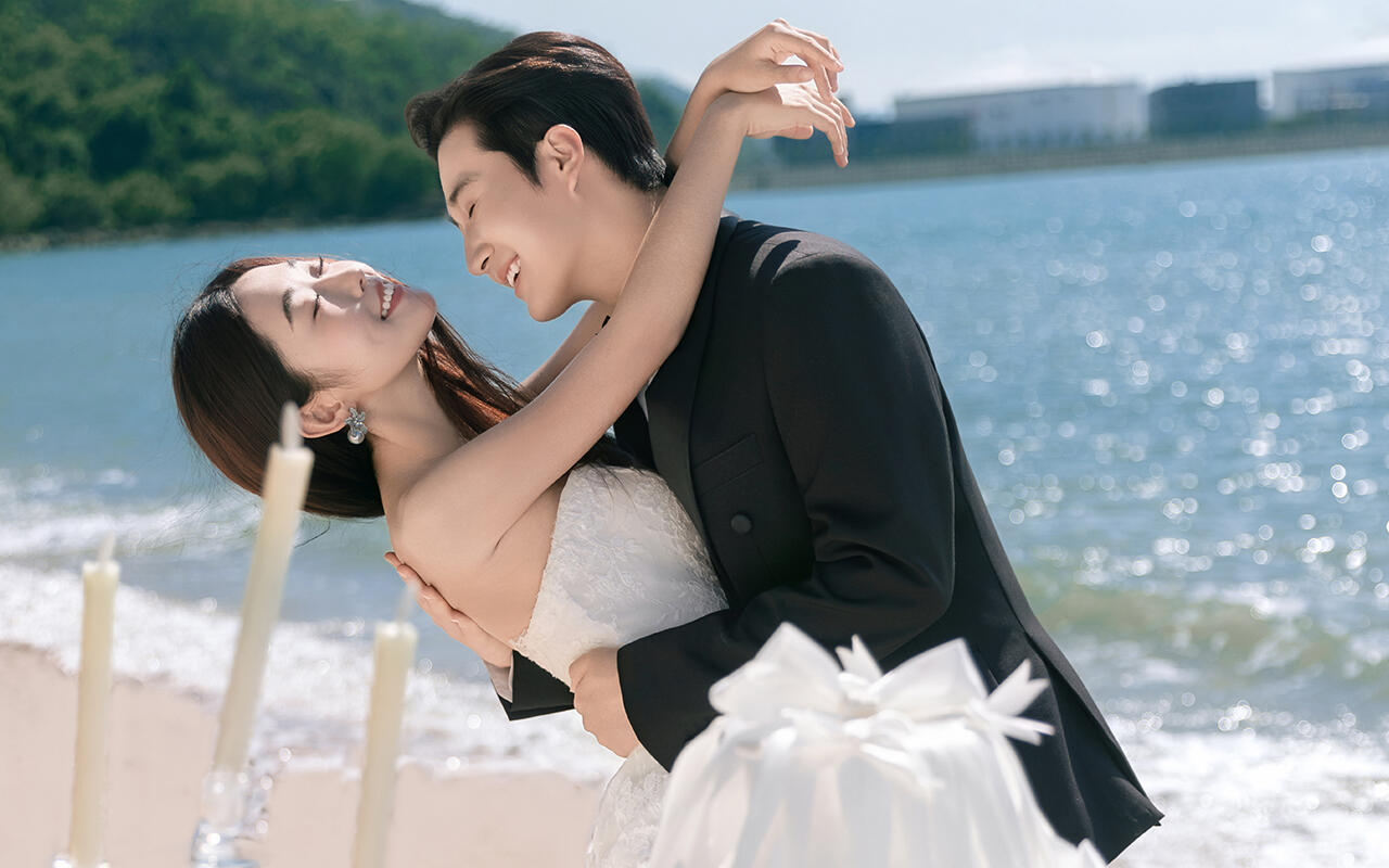 海滨风情满满的婚纱照