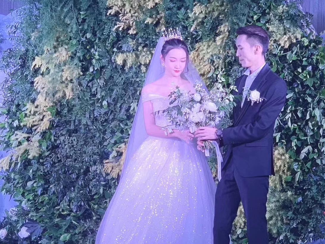 茉莉婚礼当天总监全天跟妆