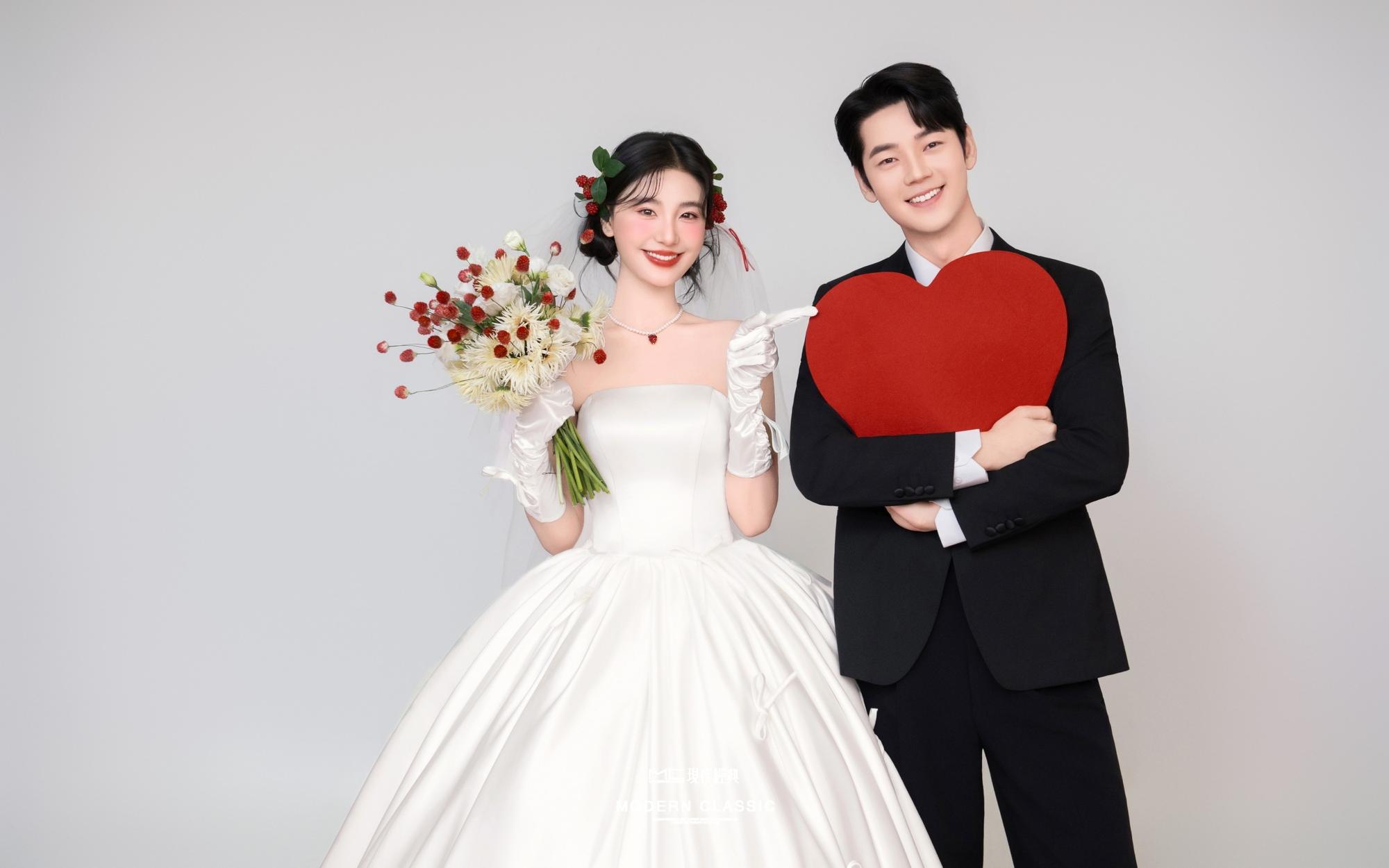 甜到没边，普通人能轻松驾驭的喜嫁婚纱照