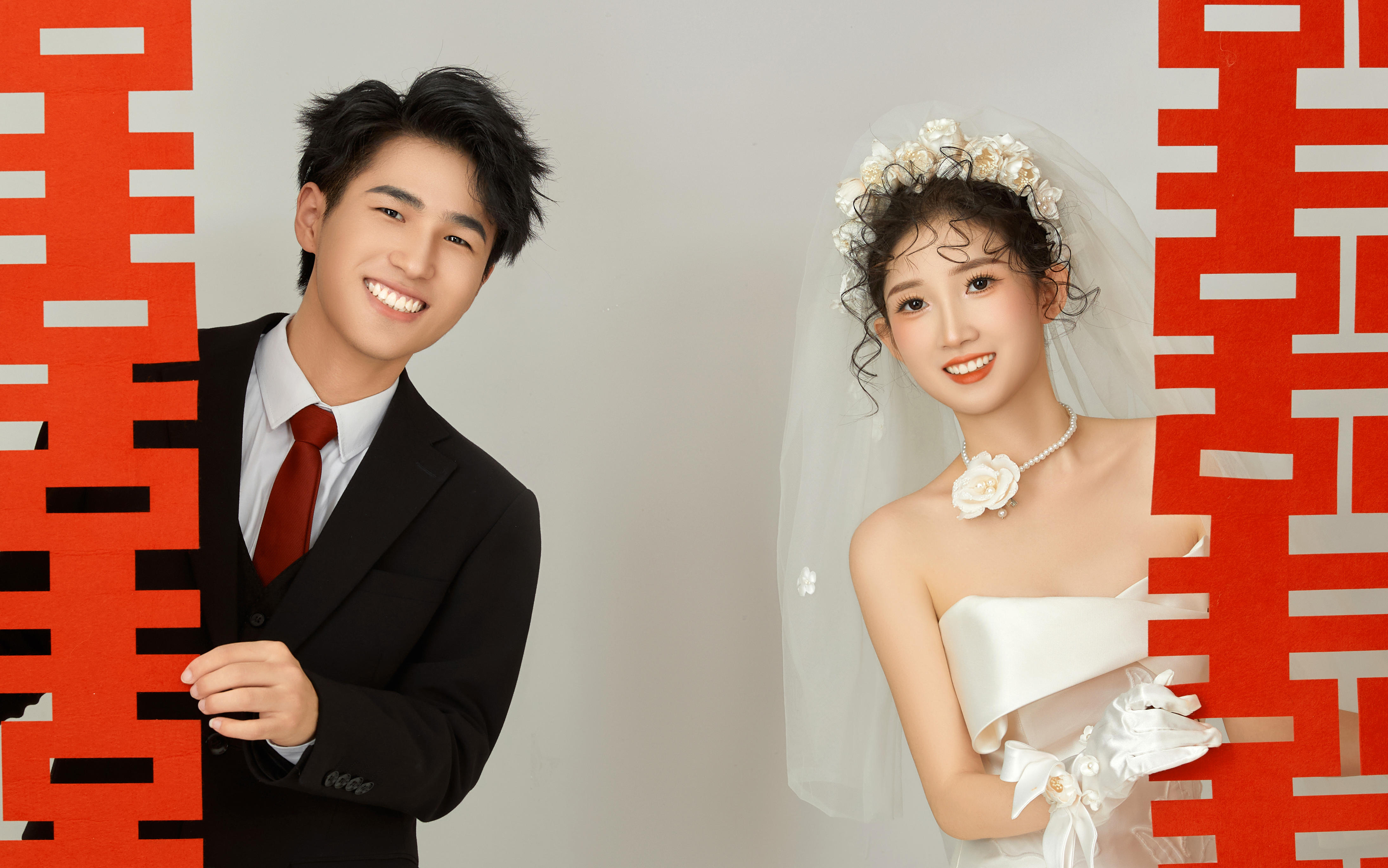 室內(nèi)白紗喜嫁風(fēng)婚紗照??太適合做結(jié)婚請柬啦！