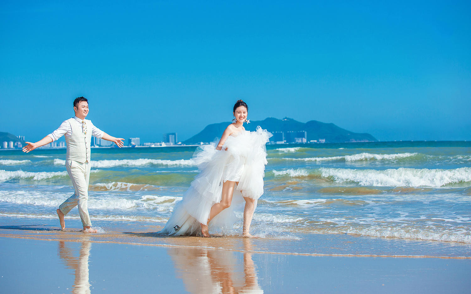 三亚旅拍婚纱照，浪漫海景，一价全包