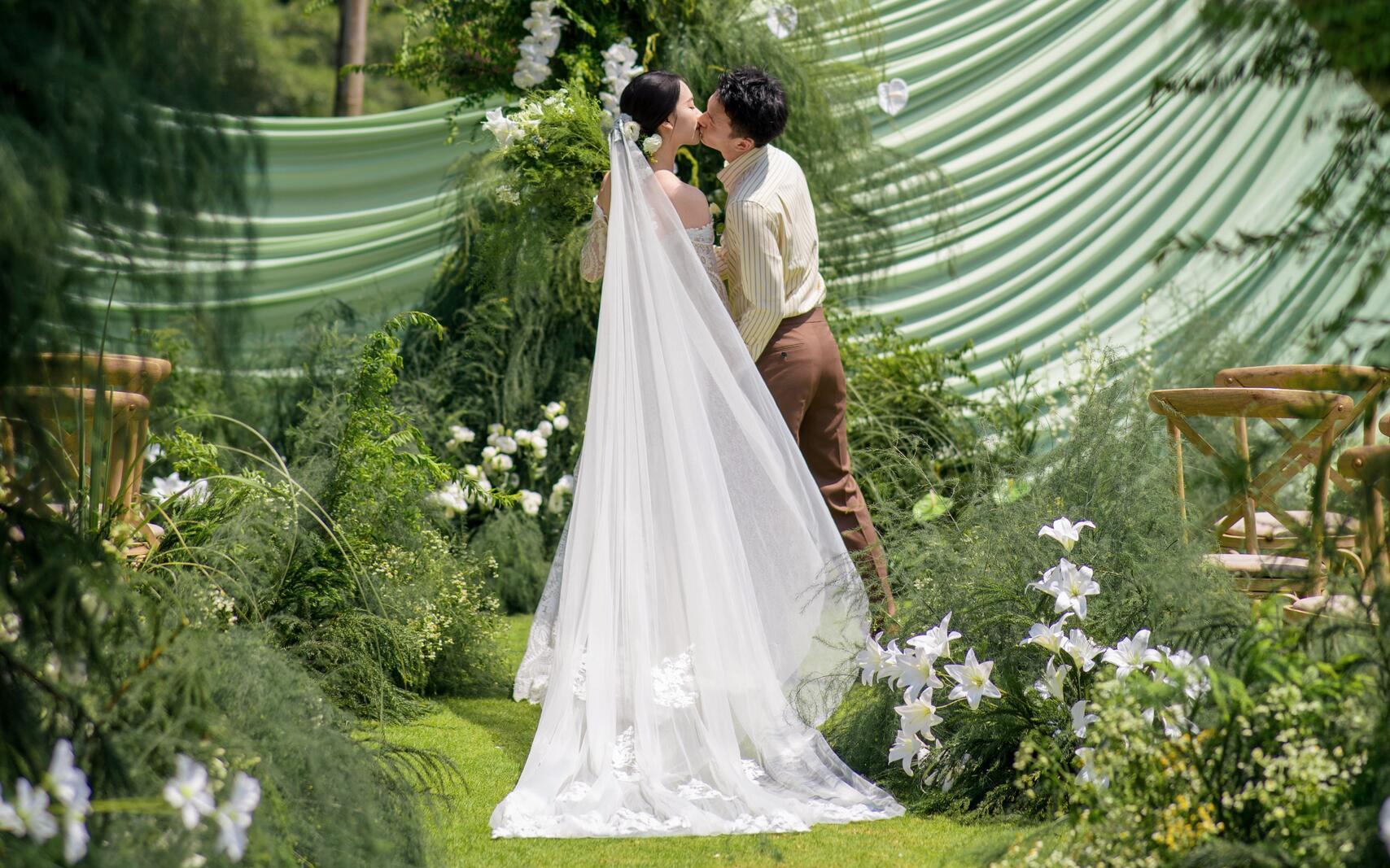 清新牛油果绿，治愈系户外婚礼