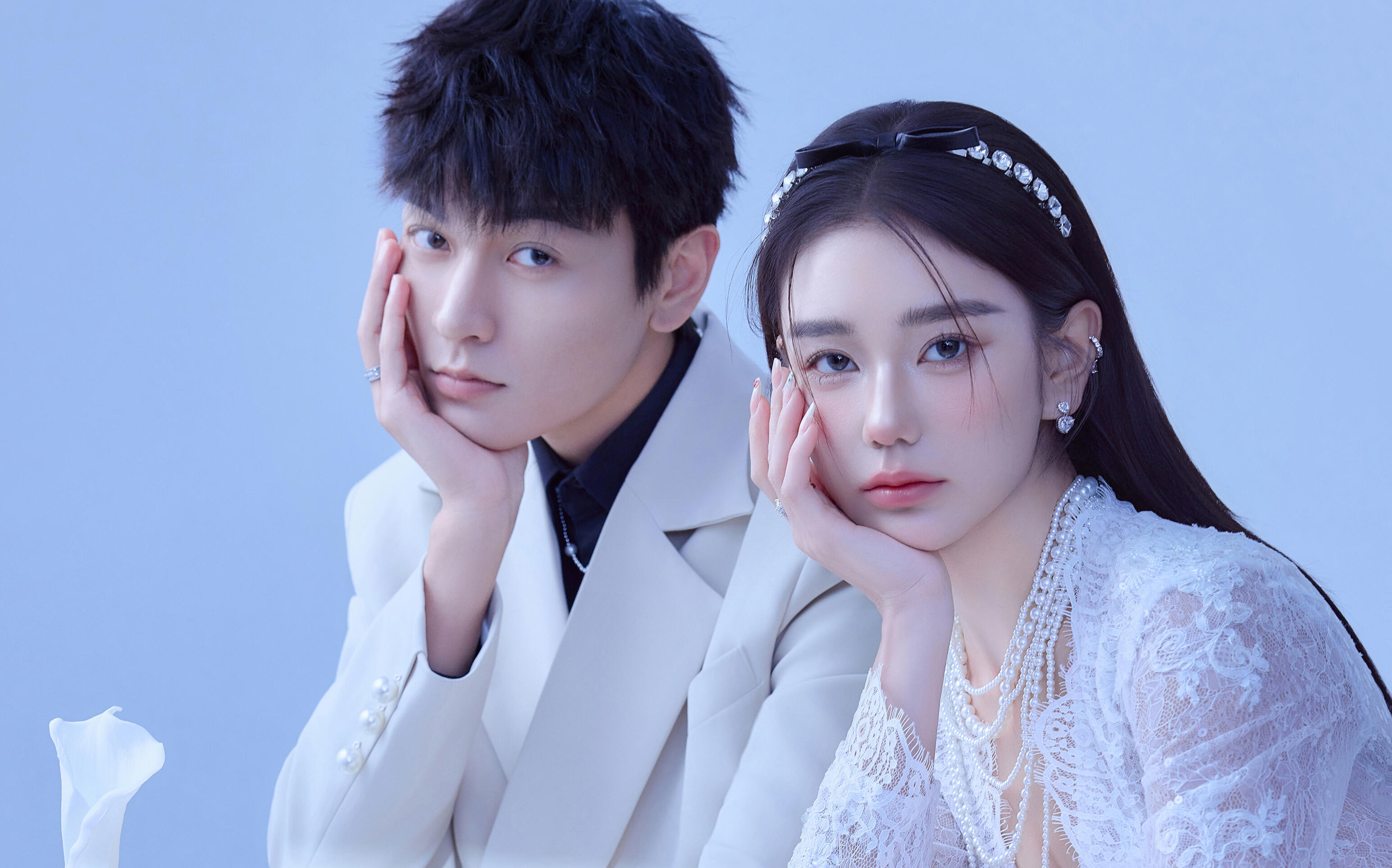 被问爆了的室内光影婚纱照❗青春感爆棚✨