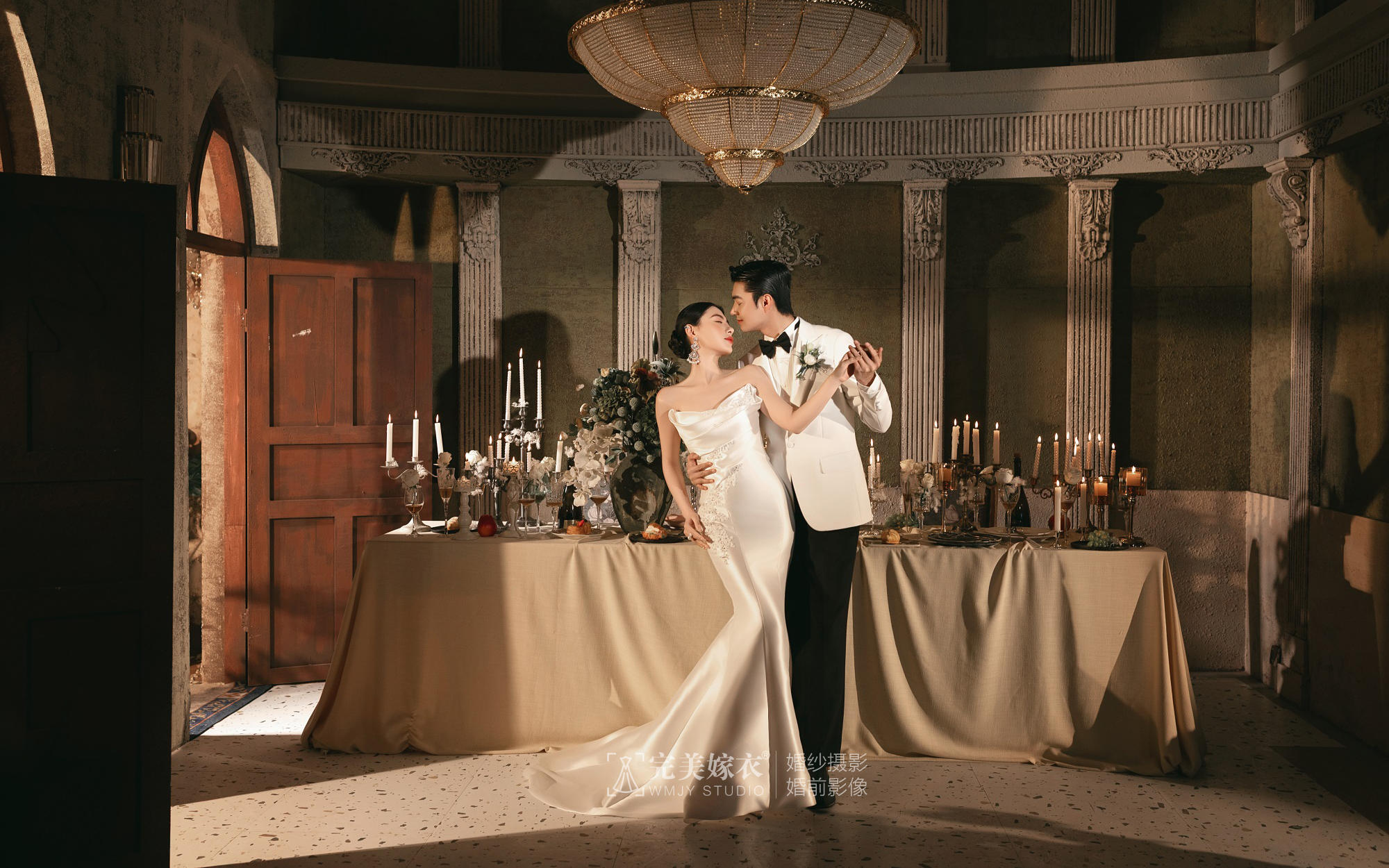 【凡尔赛舞曲】缎面鎏金✨在烛光摇曳里邂逅复古婚照