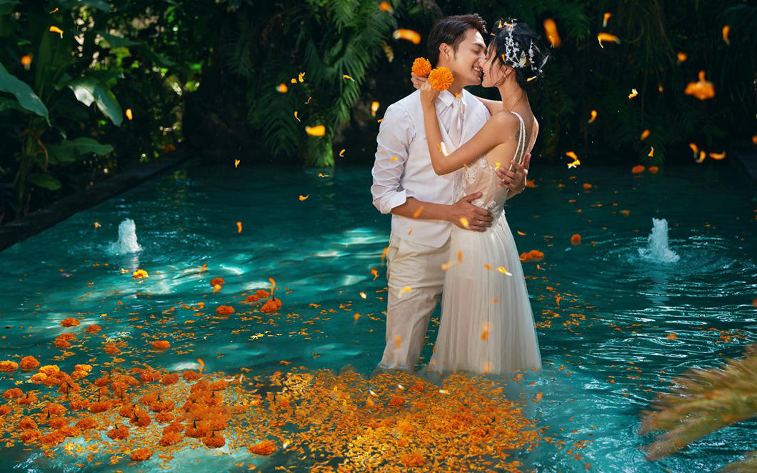 LAISE样片丨花漾泳池