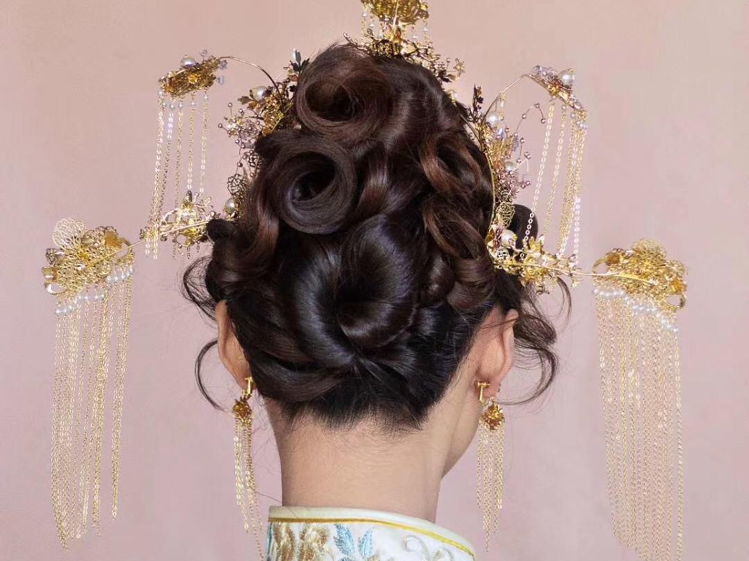 美丽课堂婚礼造型跟妆资深化妆师