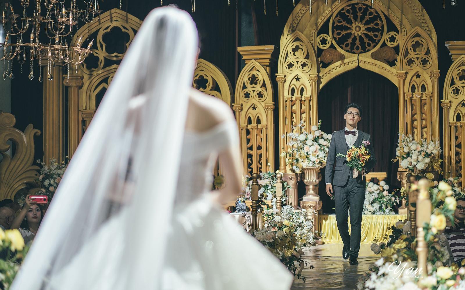 婚纱礼服+高端凤褂+西服定制