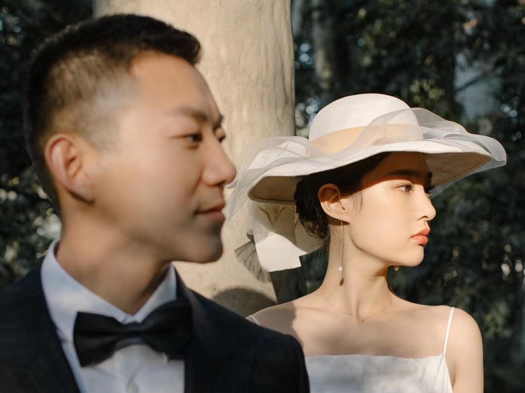 广州婚纱照跟妆化妆造型电影复古色调唯美高级妆容