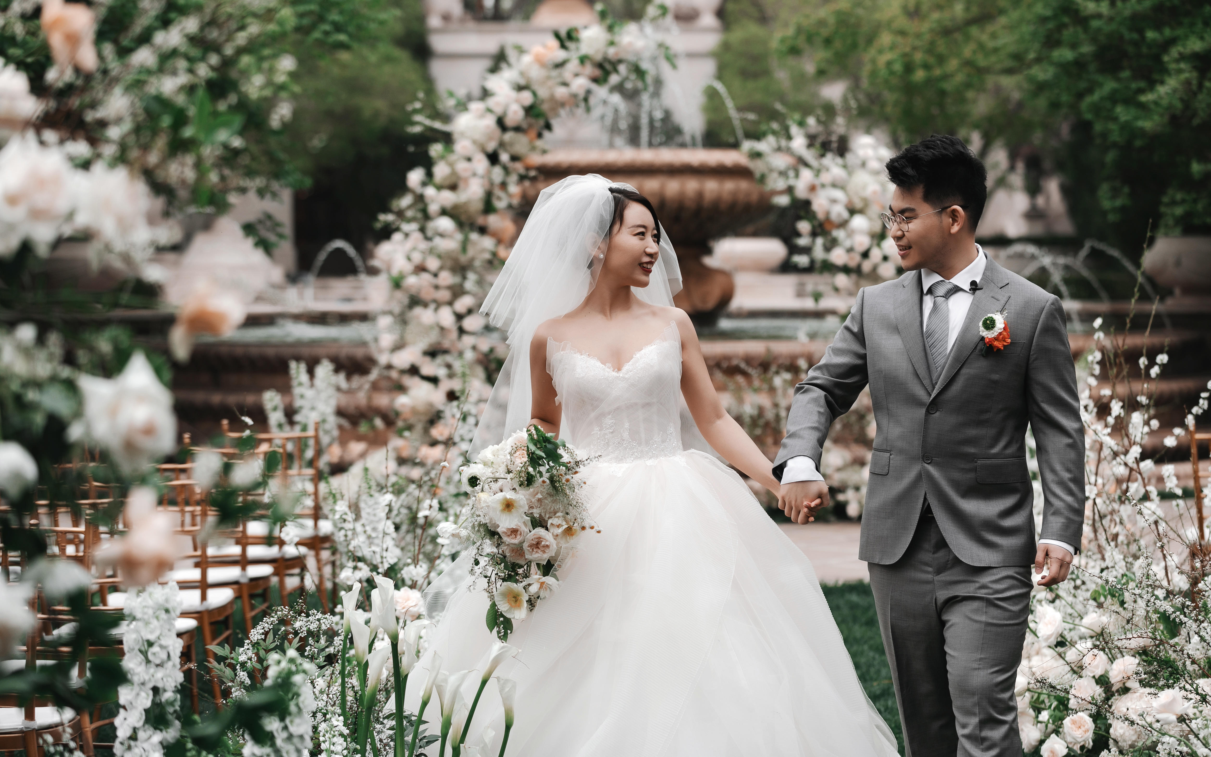 大眼婚礼丨白绿色清新户外