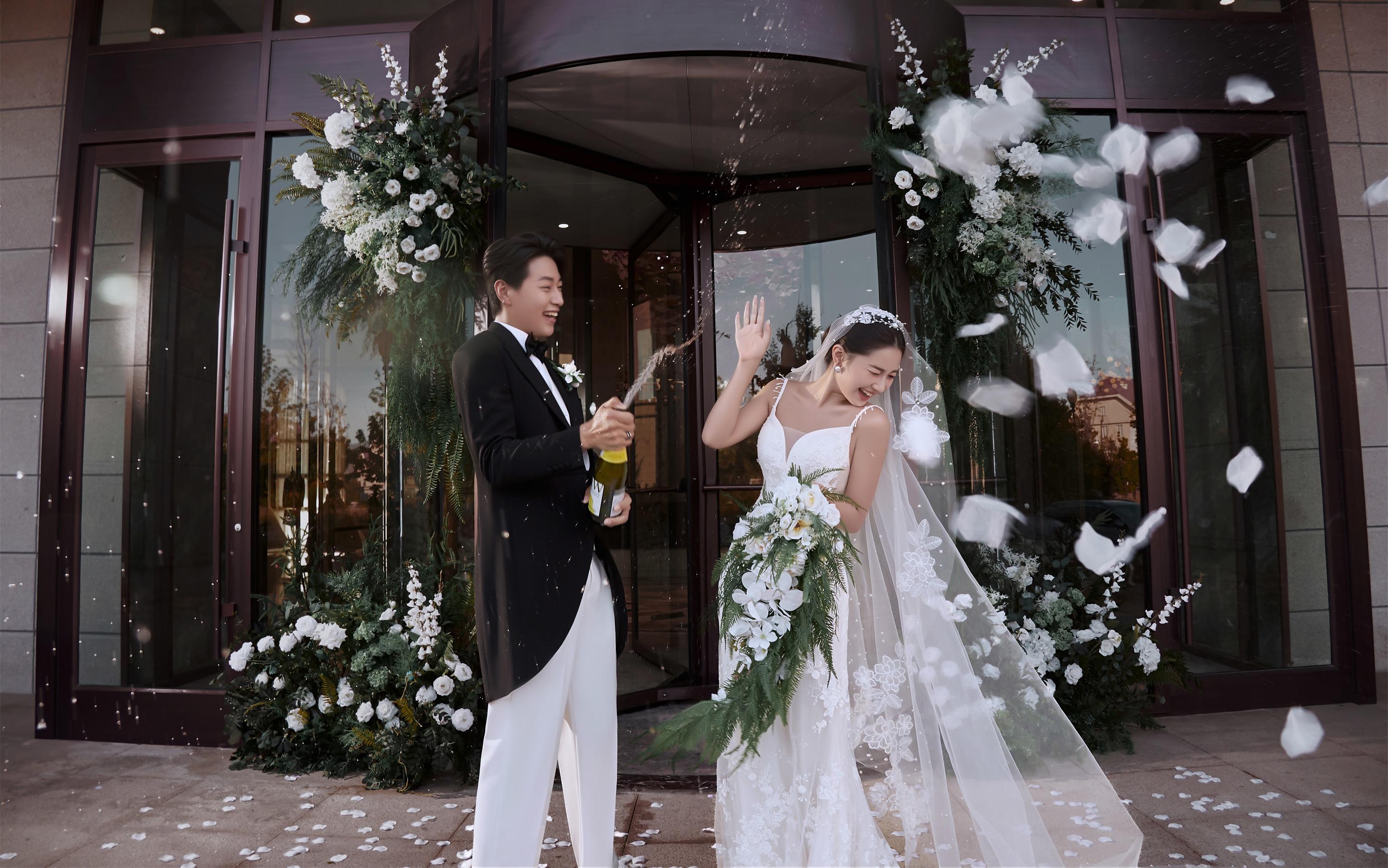 一眼淪陷的韓式極簡婚紗照