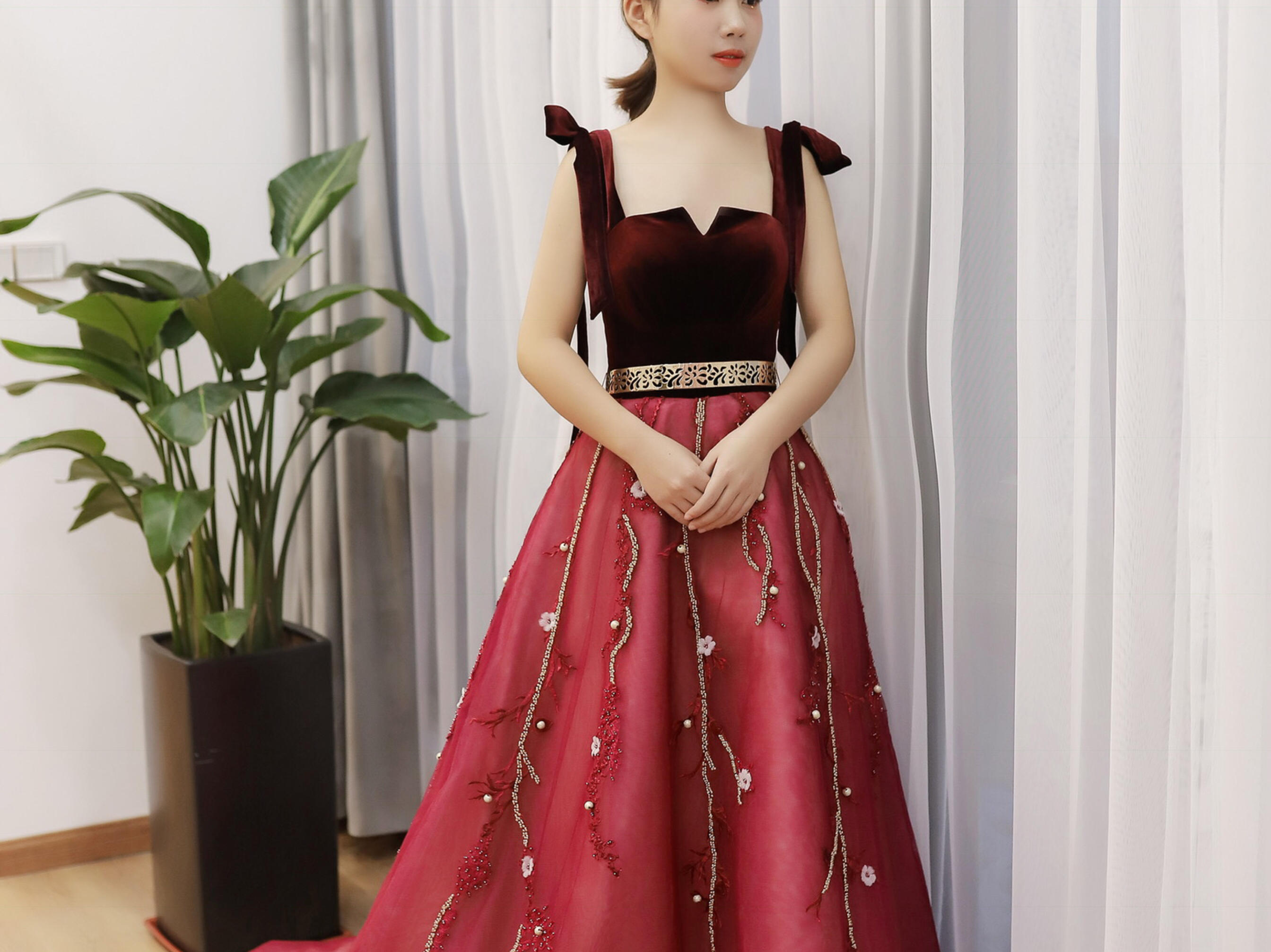 梦幻公主系列定制礼服+首席订婚妆