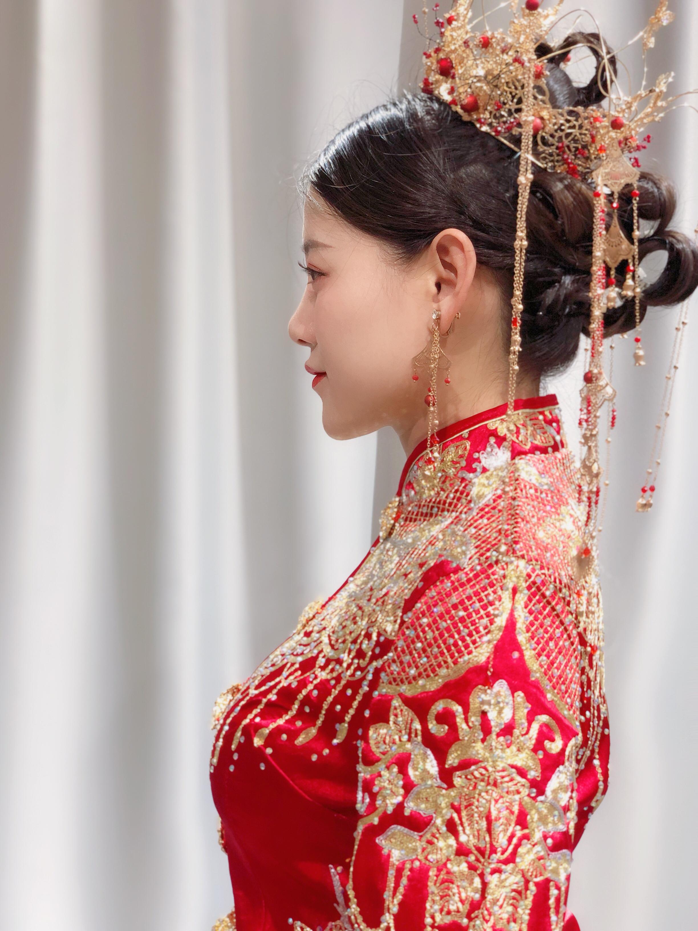 【一站配齐】新娘新郎+伴娘伴郎+首席化妆师跟妆