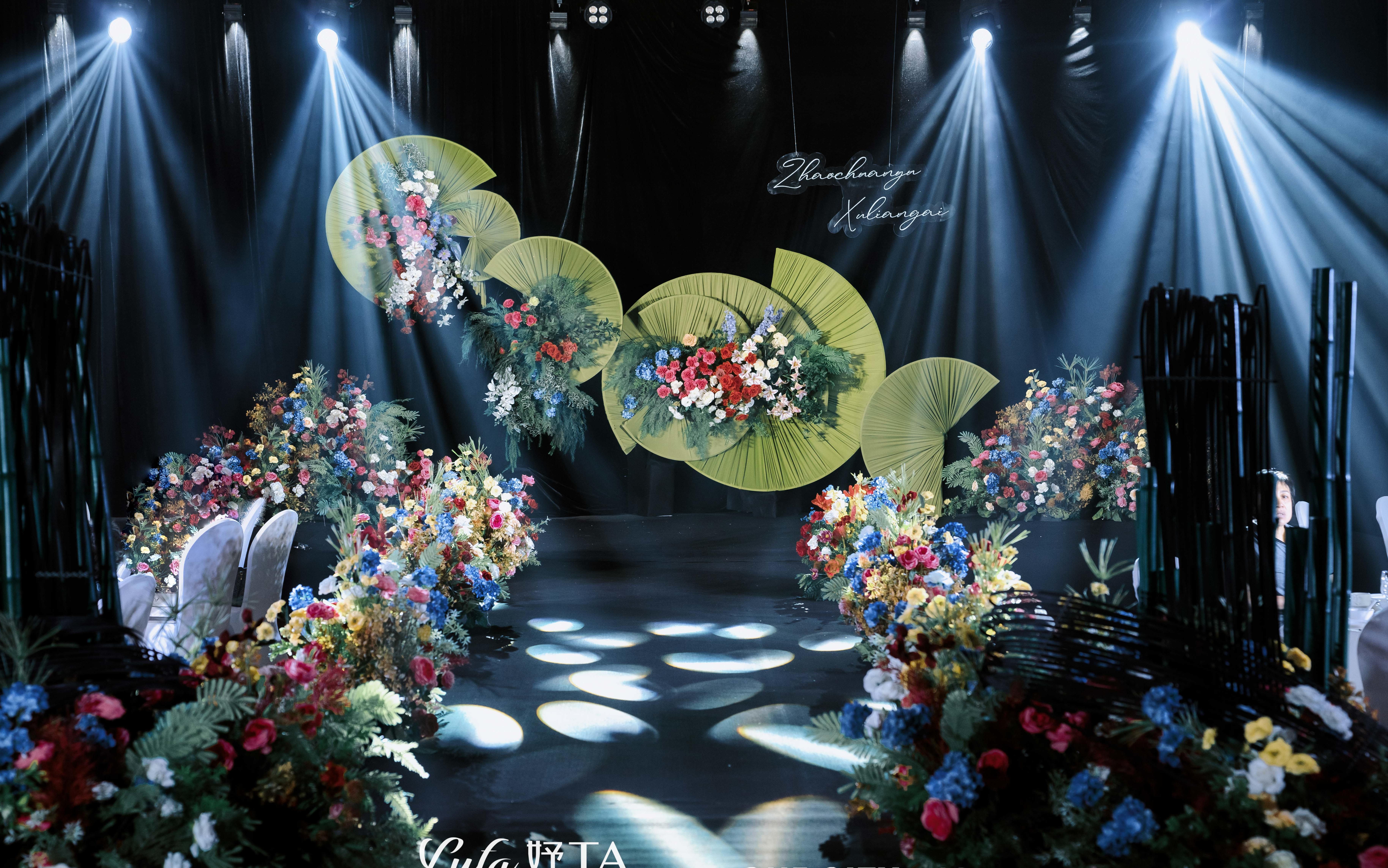 【南洋风婚礼】小众绿色系南洋风婚礼布置