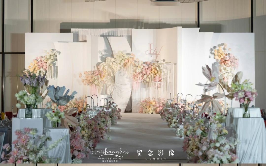 粉白花海，甜而不腻的底色