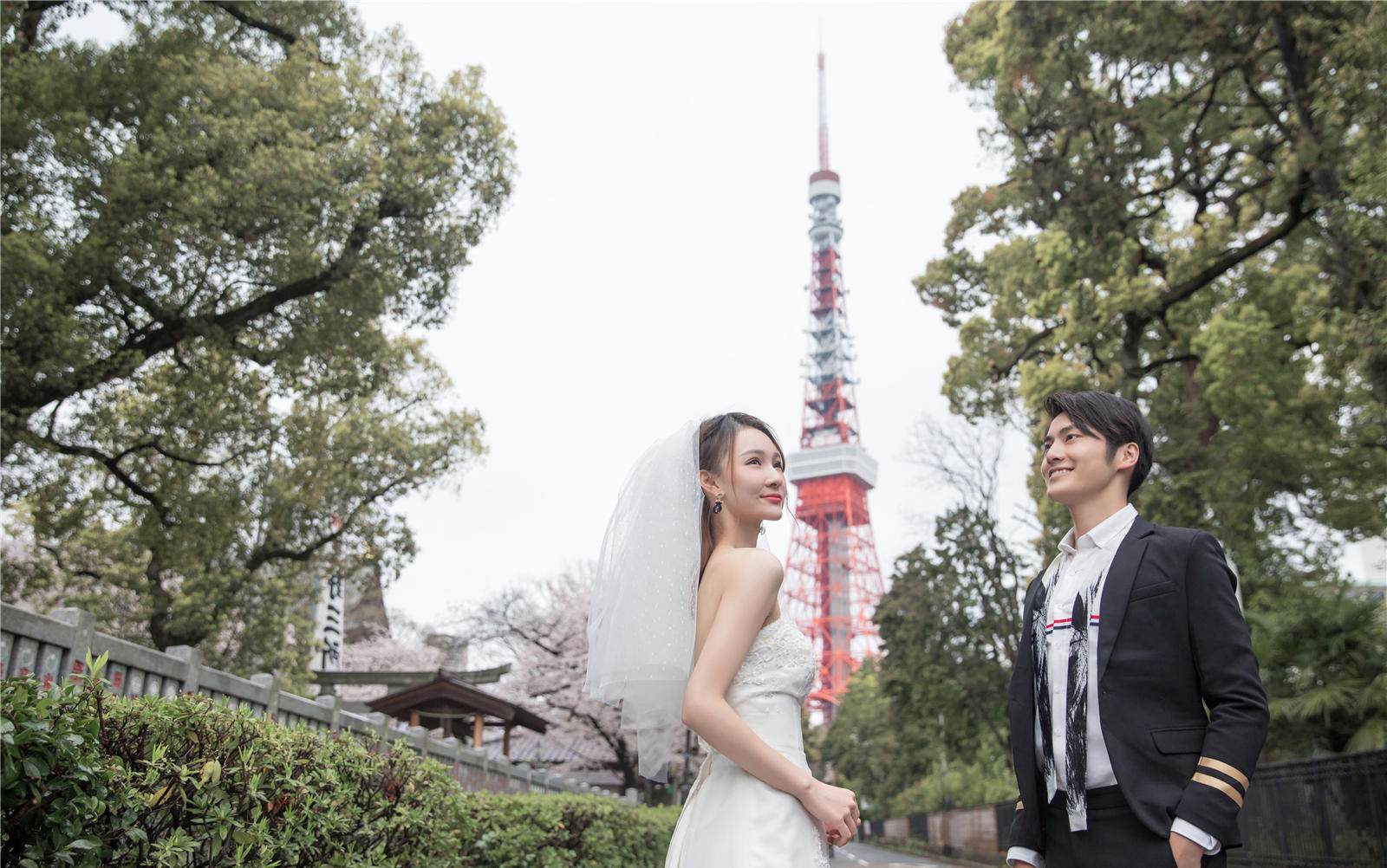 在日本拍婚纱照多少钱_日本性感少女