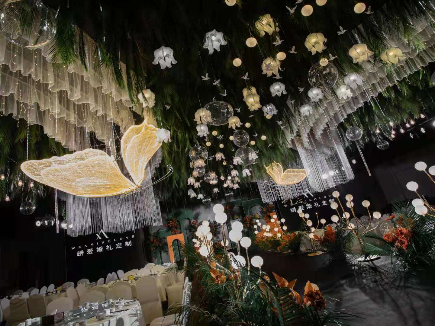 绣爱的这场真是仙气十足啊，绿橙色真是美爆了，