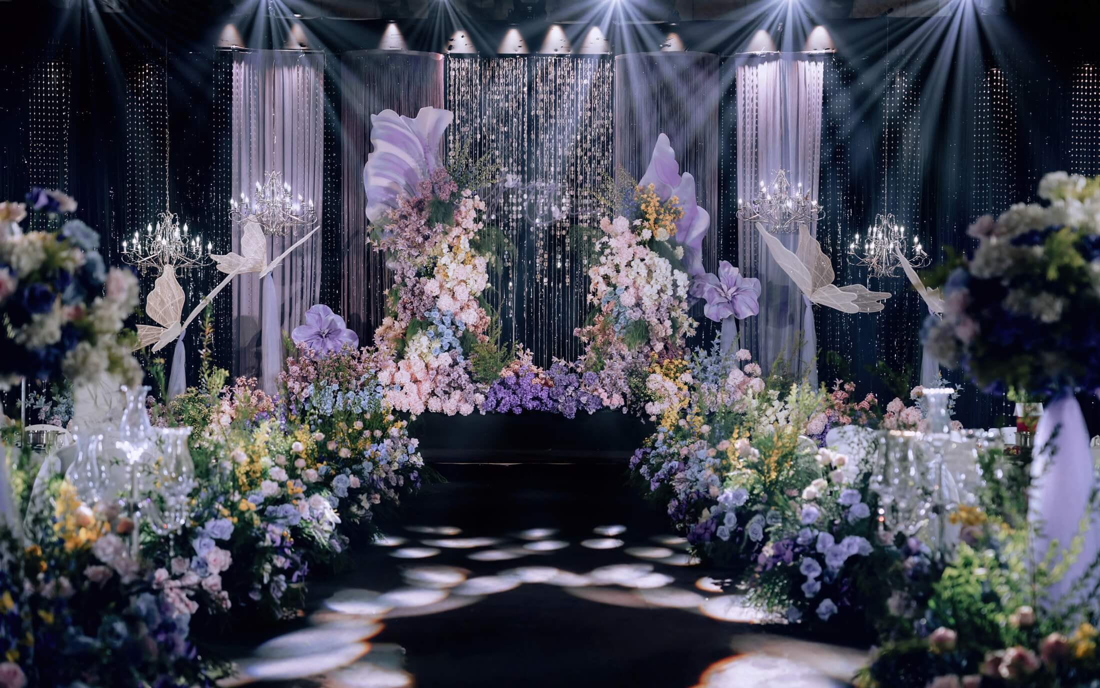 紫色系韓式亮片線簾婚禮