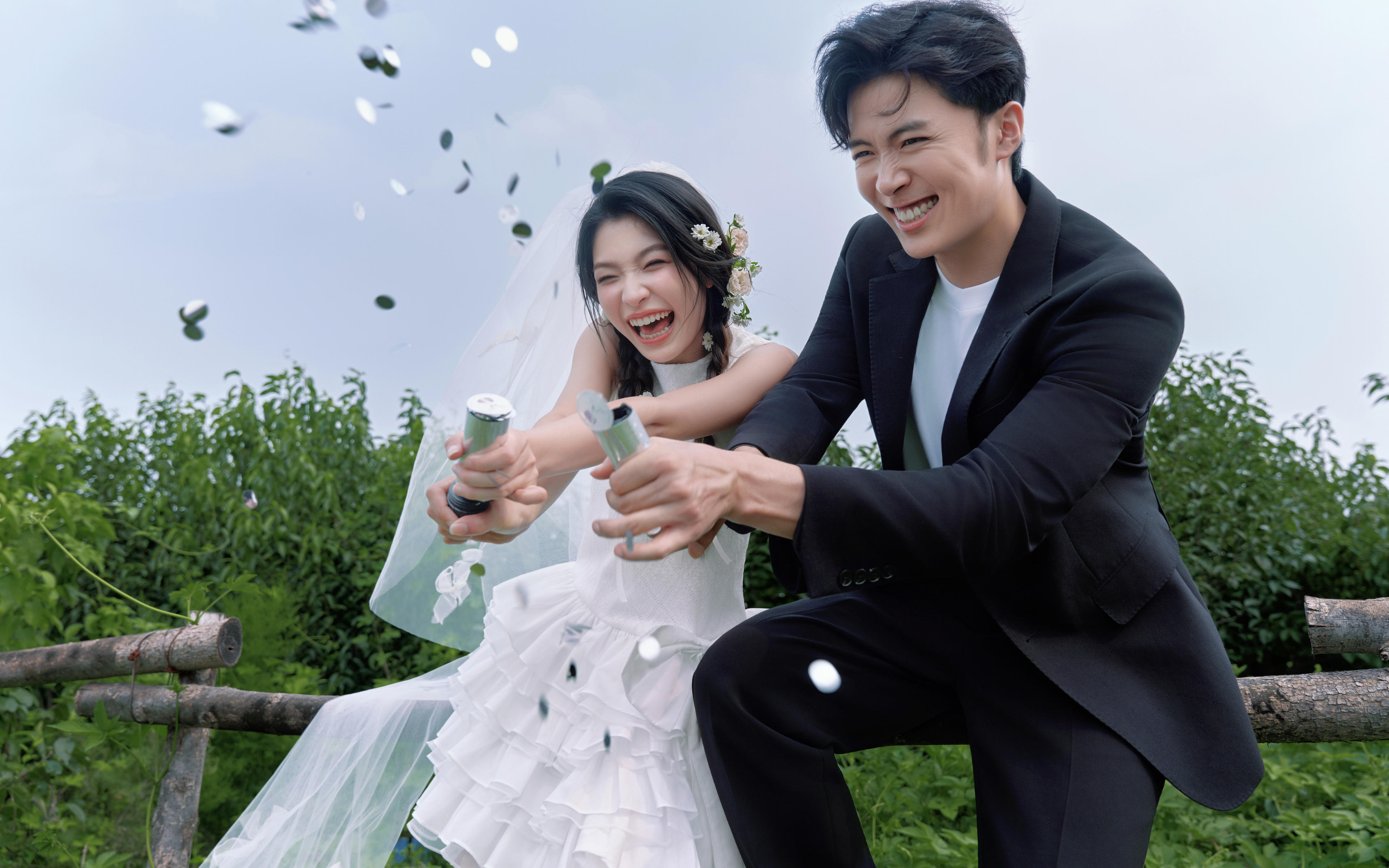 終于完成了夢想中的目的地婚禮！