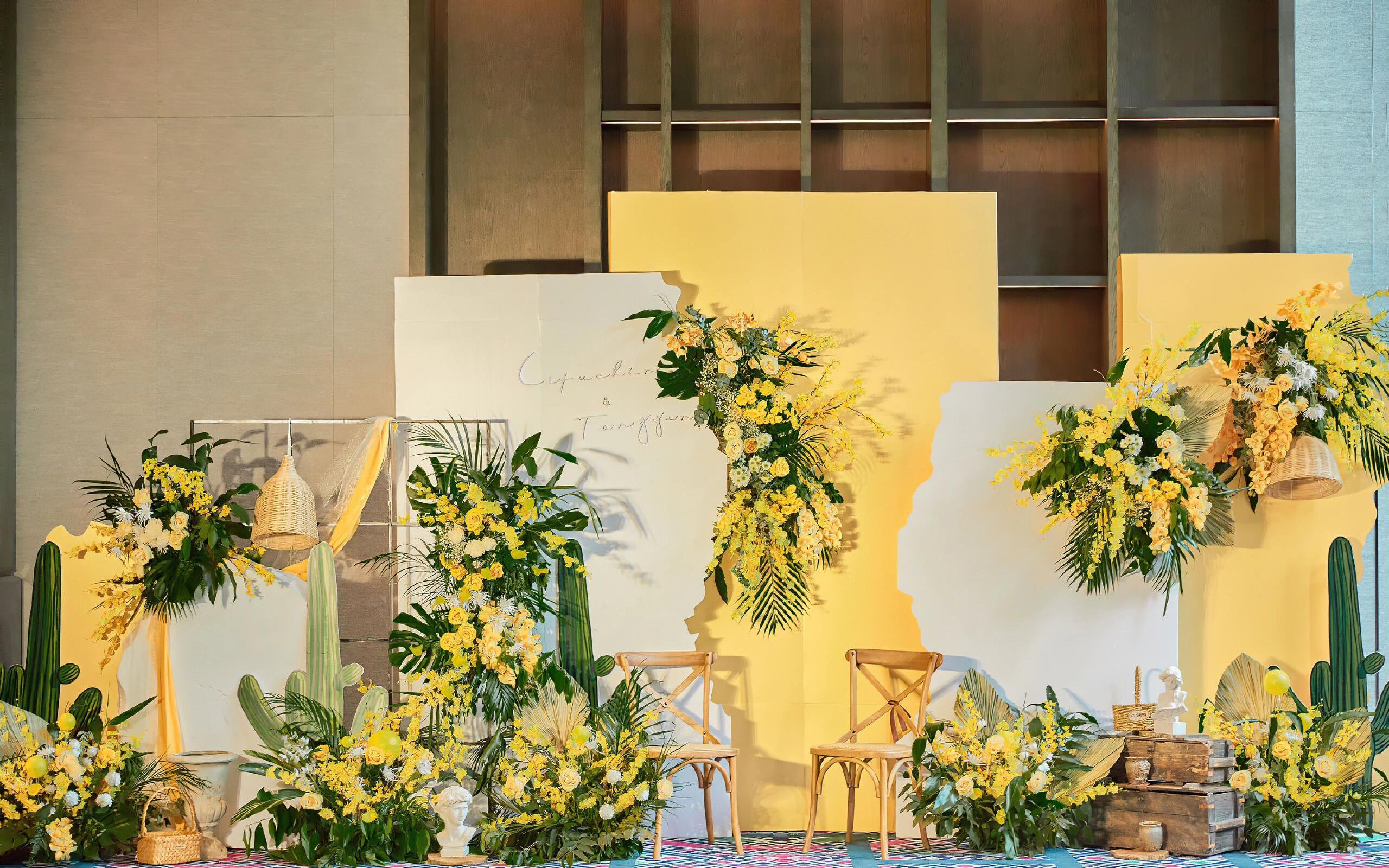 MMEMO美慕|暖光與黃草坪婚禮