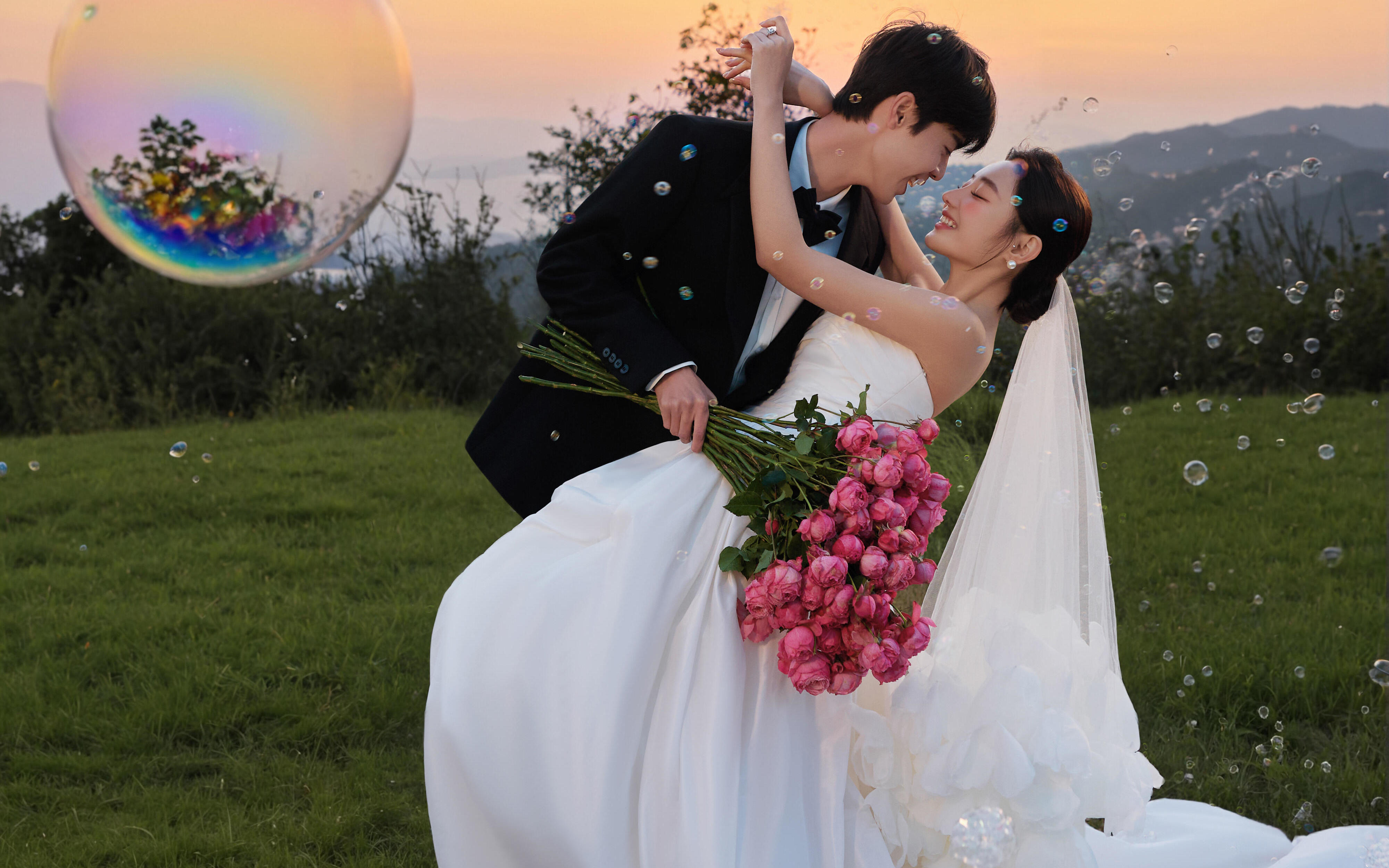 在山顶蓝调时刻我找到了生命力和自由感‼️ 