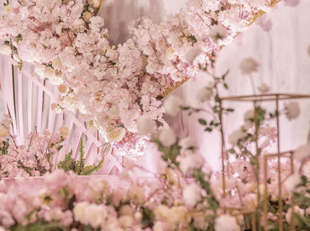 浅粉色ins风婚礼婚庆布置