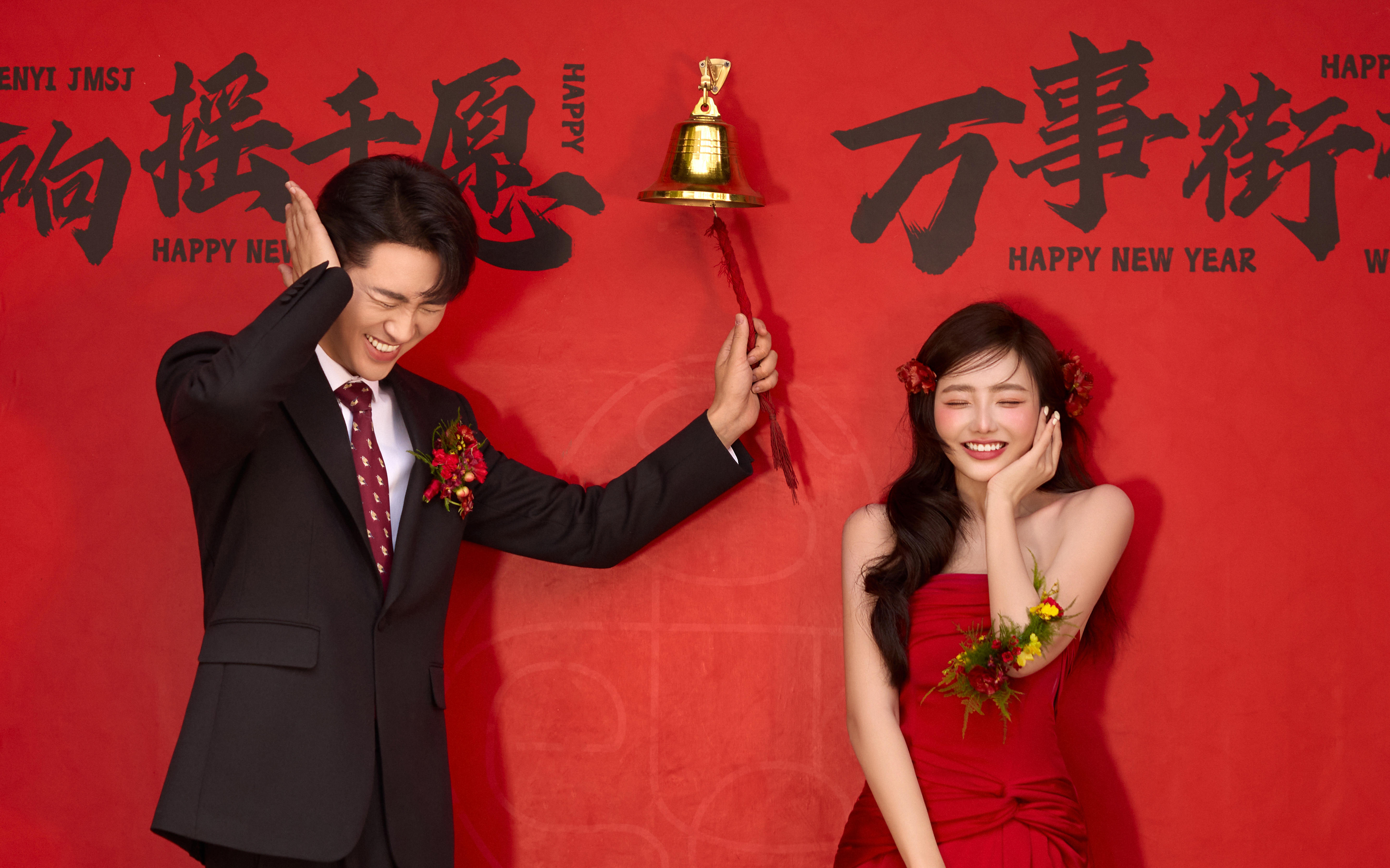 不愧是全网爆火的喜嫁风婚纱照真的太甜啦