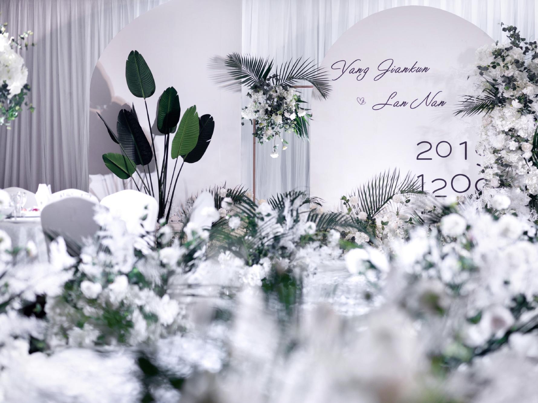 shine#春季团购#浪漫主义婚礼