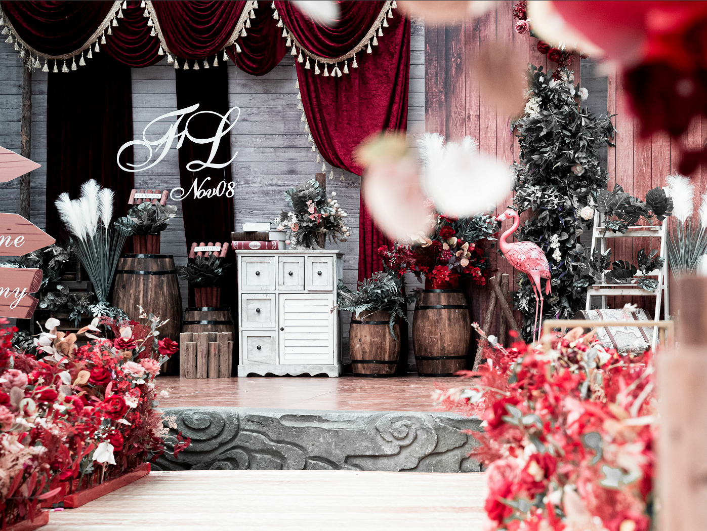 火龙腾六中巨鼎复古浪漫婚礼