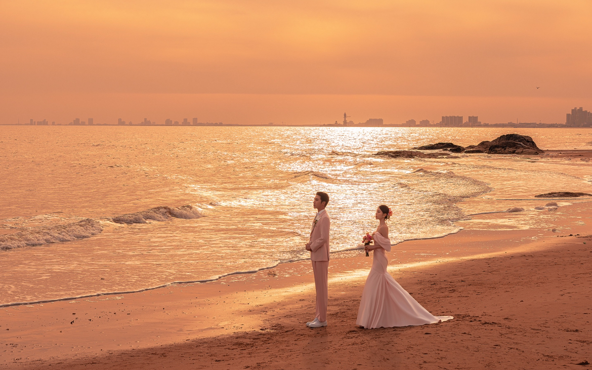 玫瑰色 典雅夕阳婚纱照