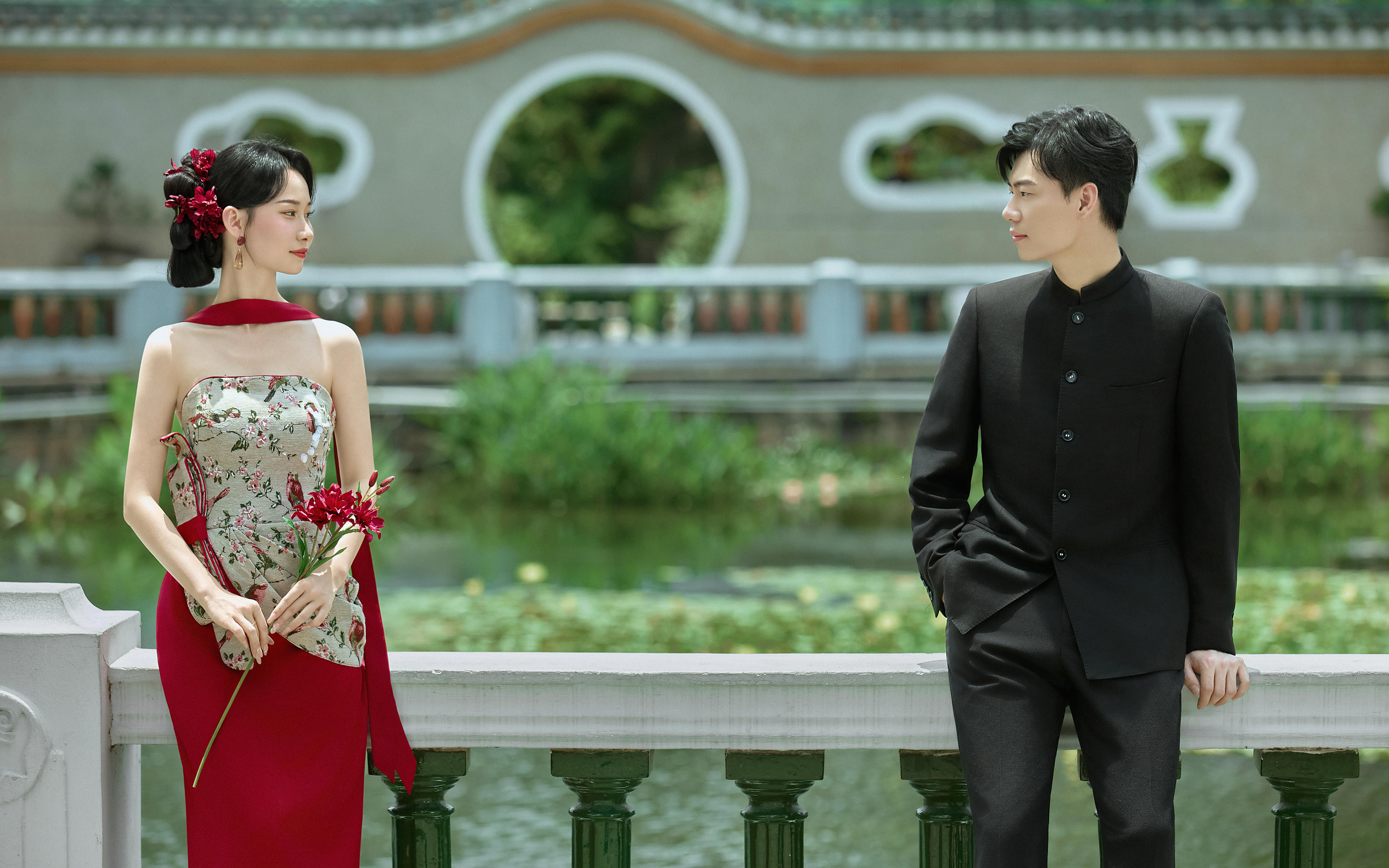 亭台楼阁  园林婚纱照