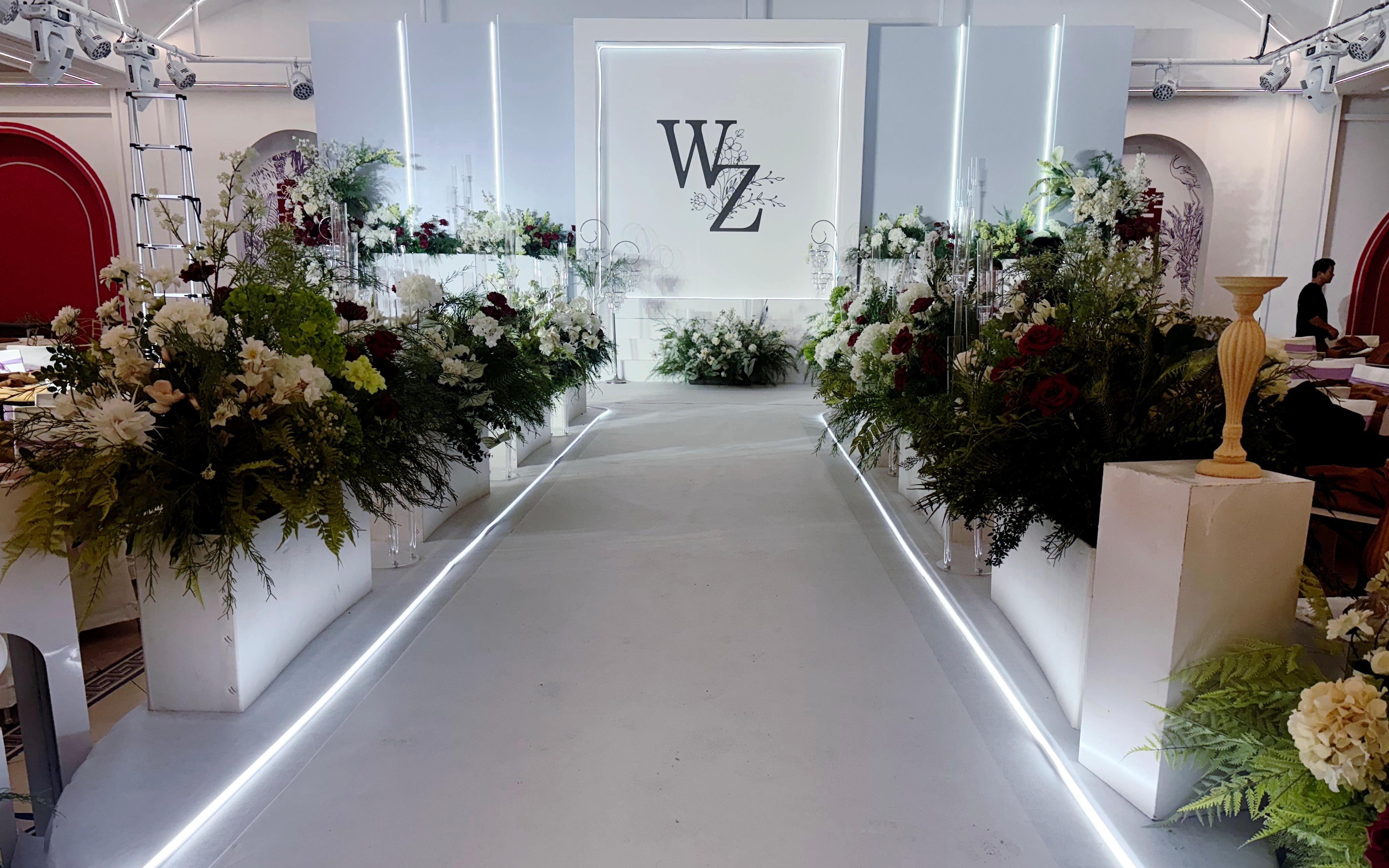 【伊甸婚禮】簡約大氣的秀場風(fēng)婚禮