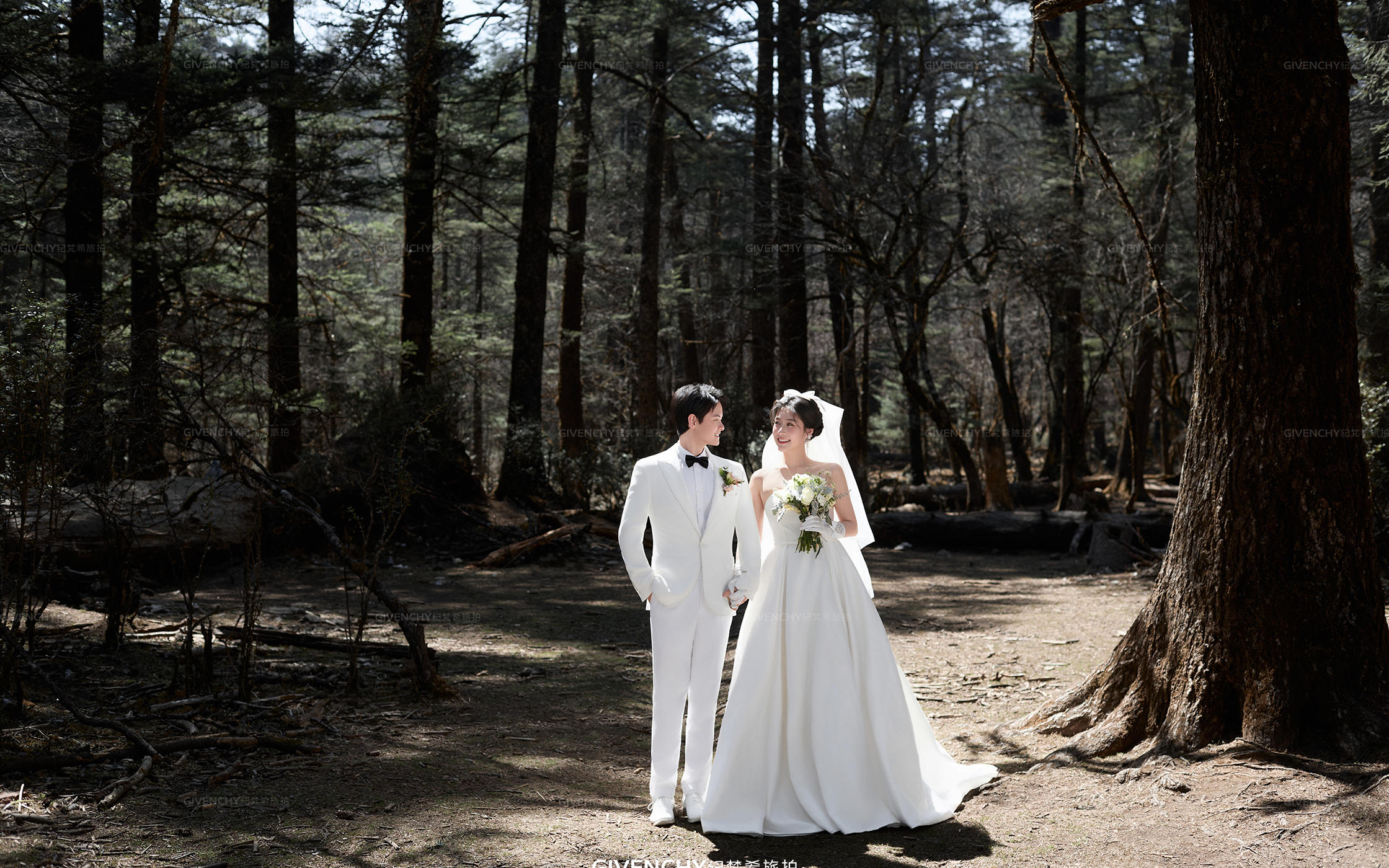 【丽江客片】在丽江拍到了暮光之城森系婚纱照