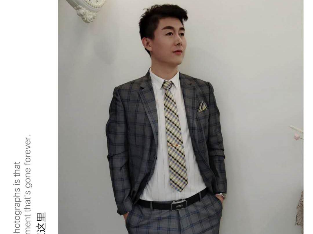 资深主持+ 专业流程策划+音乐执行