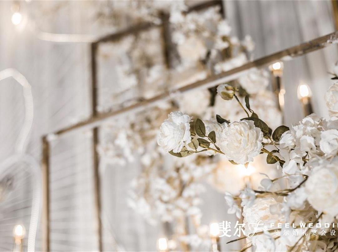 高性价比香槟金婚礼，女神最爱