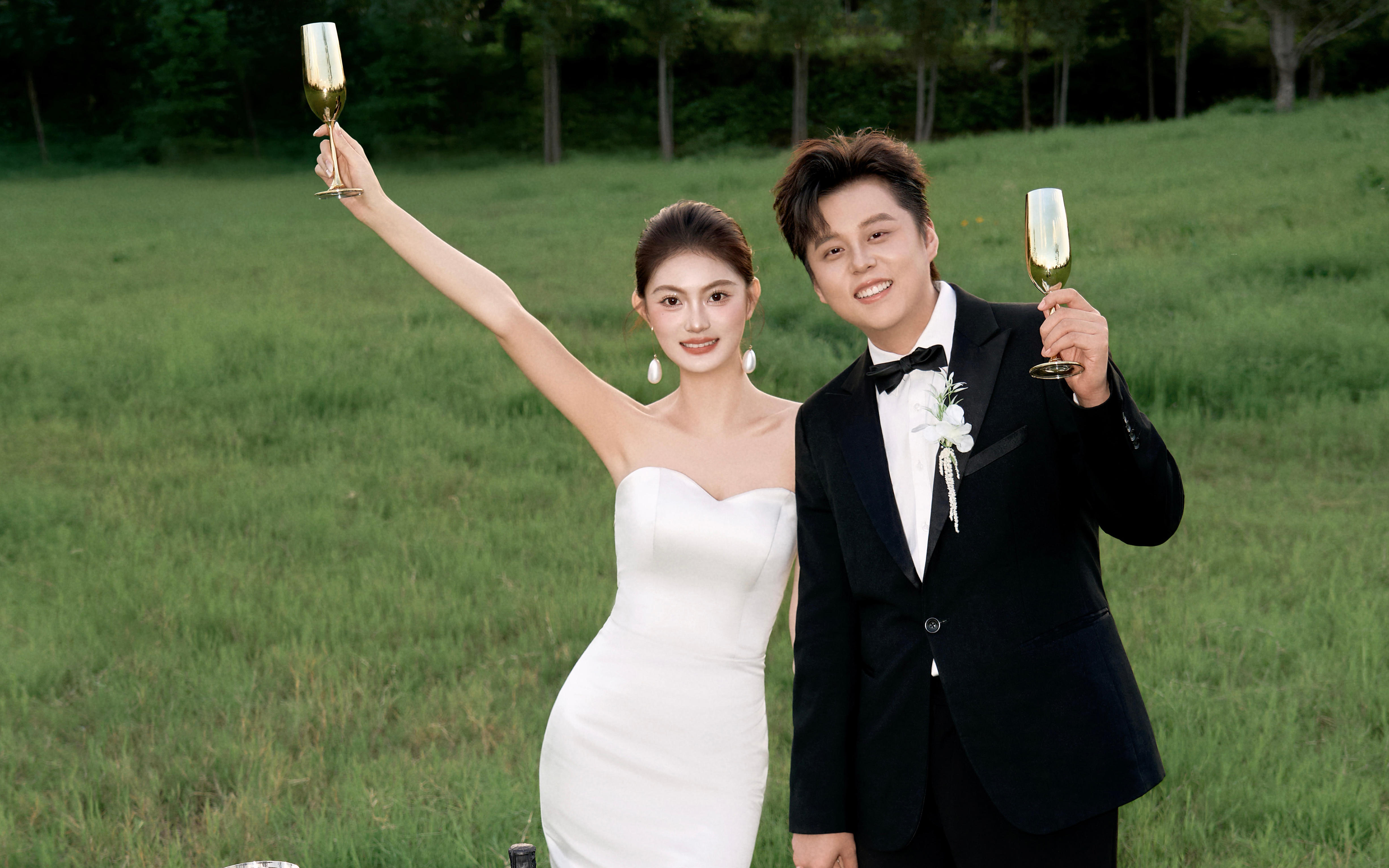 【米兰尊荣】---草地软软，爱意满满