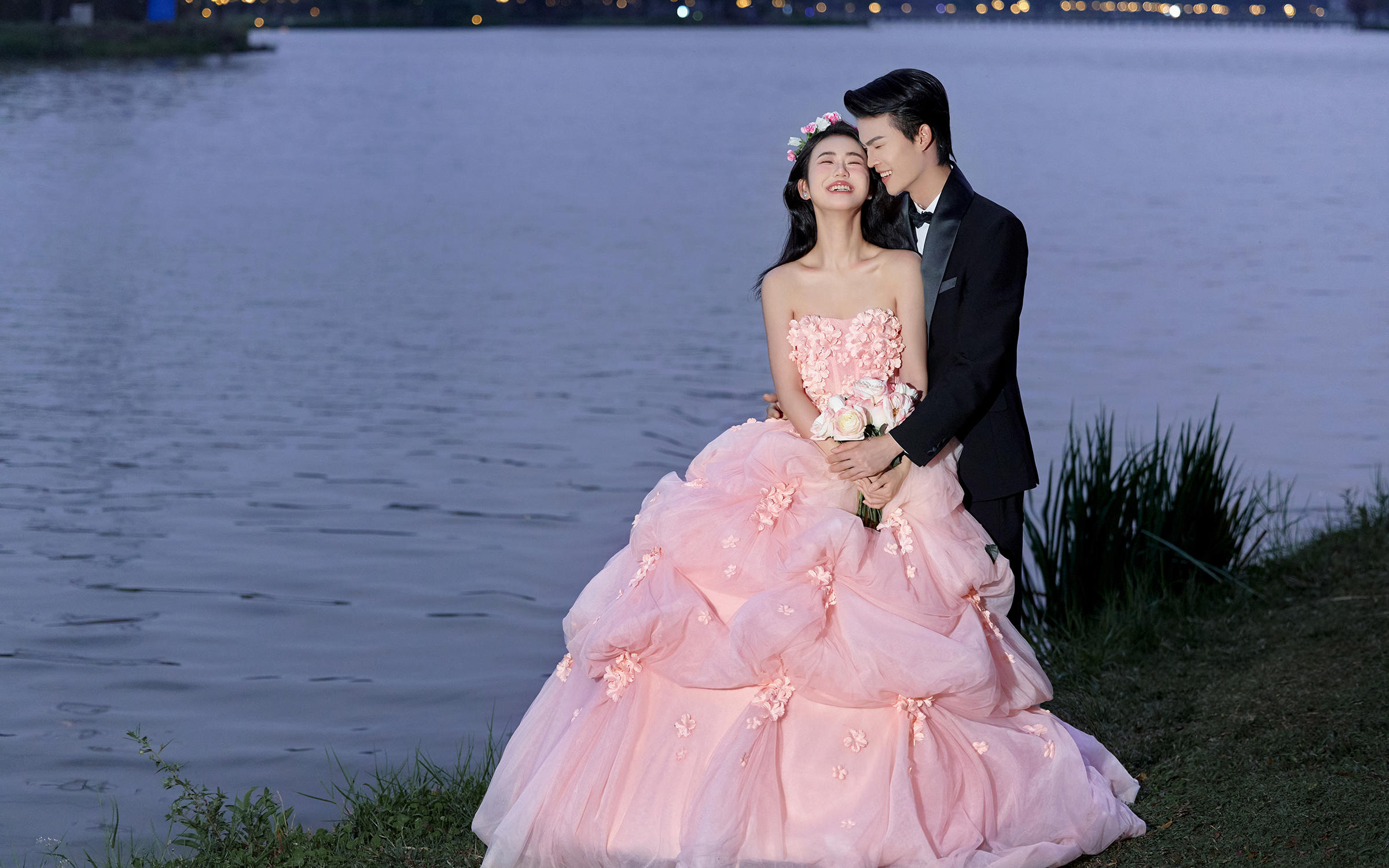 限時(shí)特惠｜波光粼粼映粉紗，拍出氛圍感夜景大片