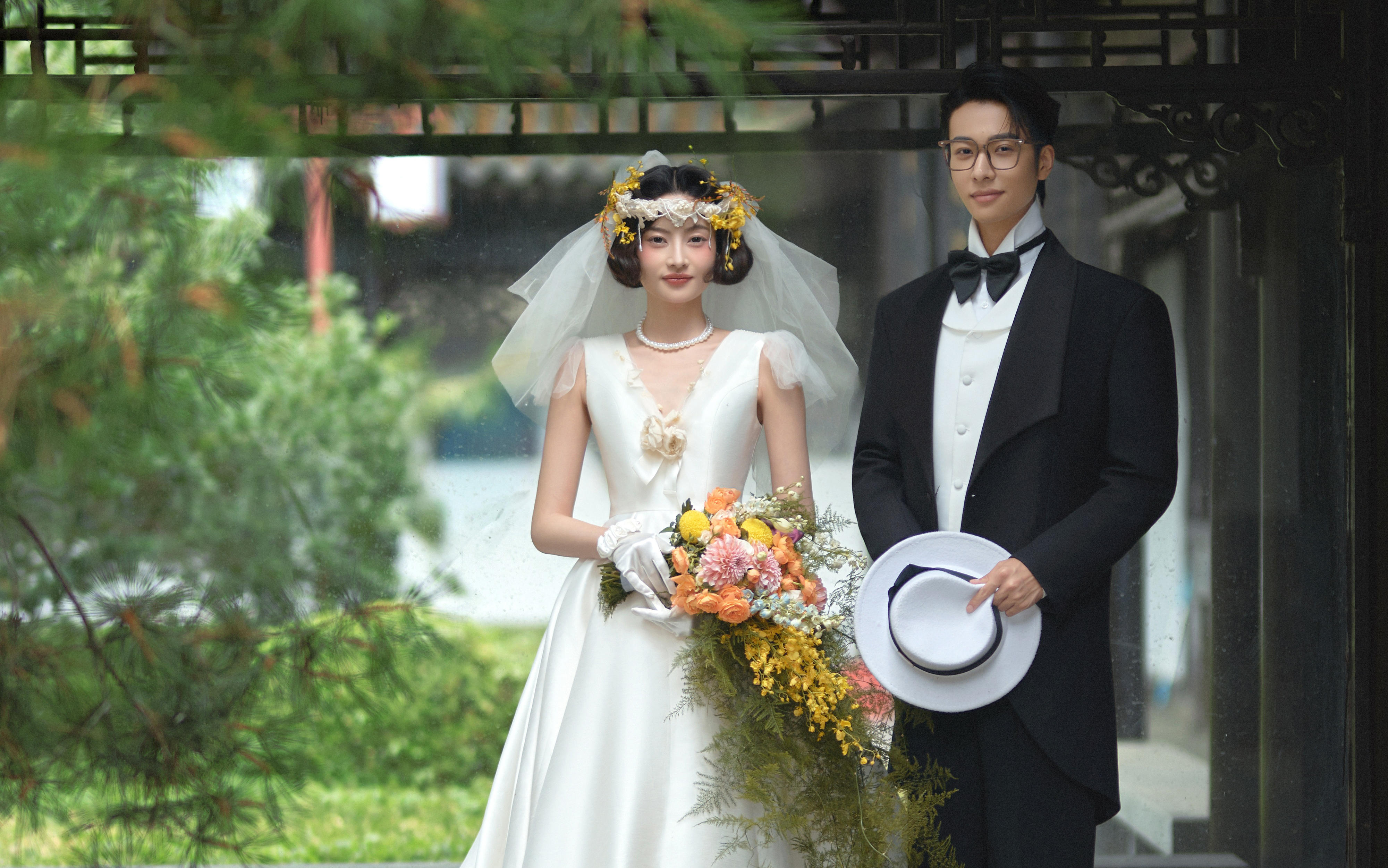 复古婚照｜ 林间赴约花为媒，定格浪漫姻缘