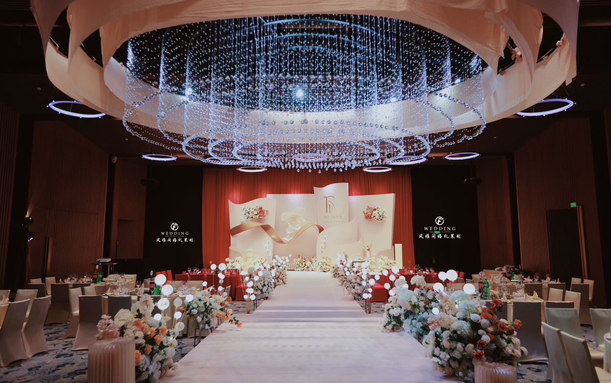 南沙花园酒店丨焦糖色的婚礼高级感 ，