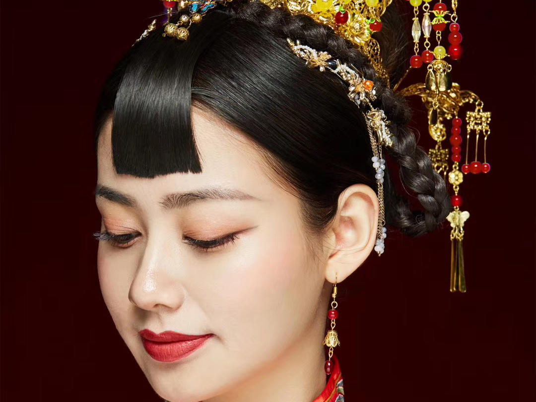 <女神必选>总监档全天跟妆+亲友妆