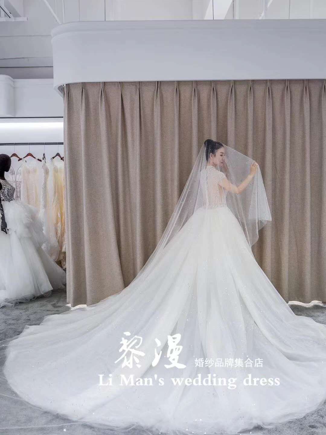 超值百万新娘力推】精品三件套婚纱礼服+伴娘服2套