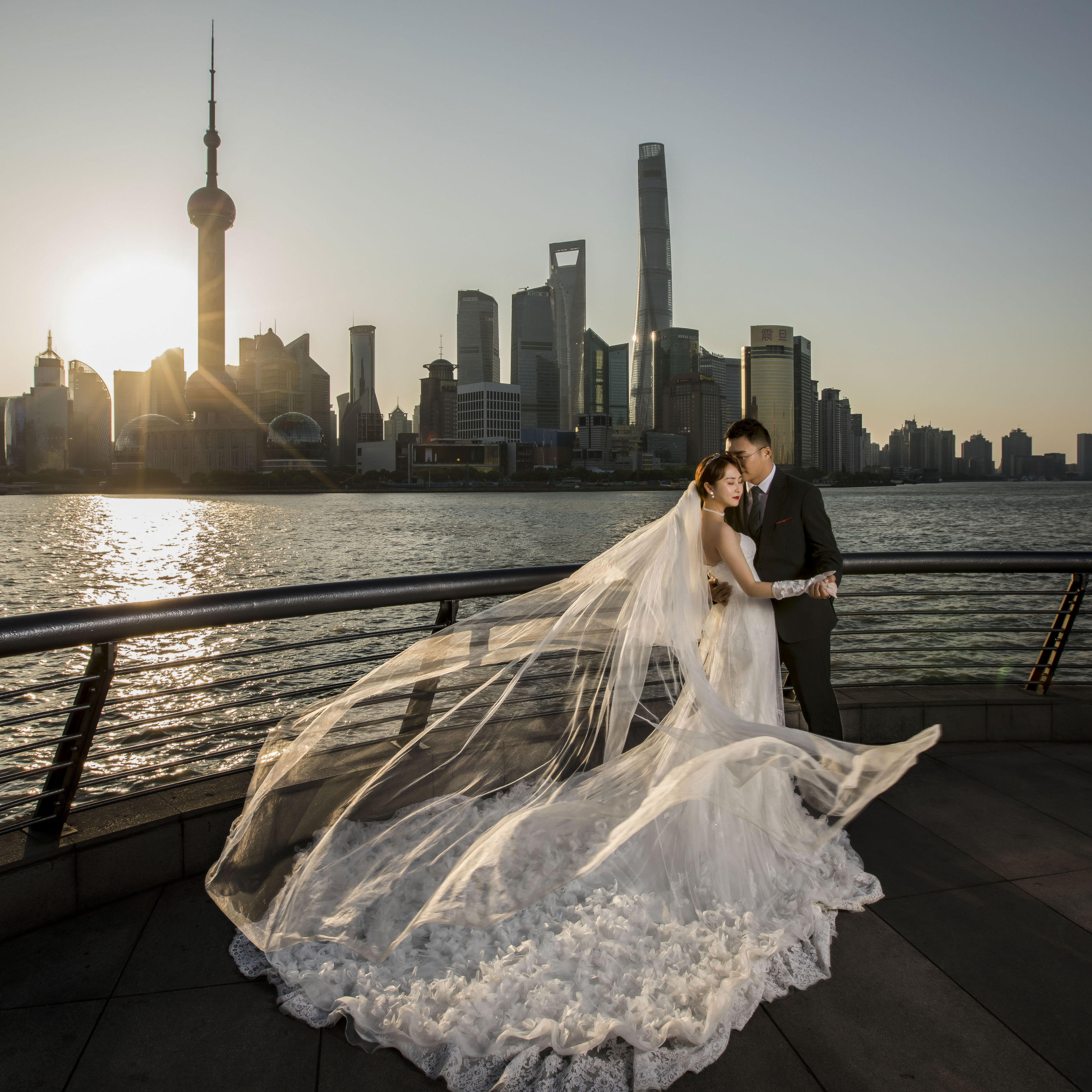 外滩晨景套餐（电影纪时婚纱照）